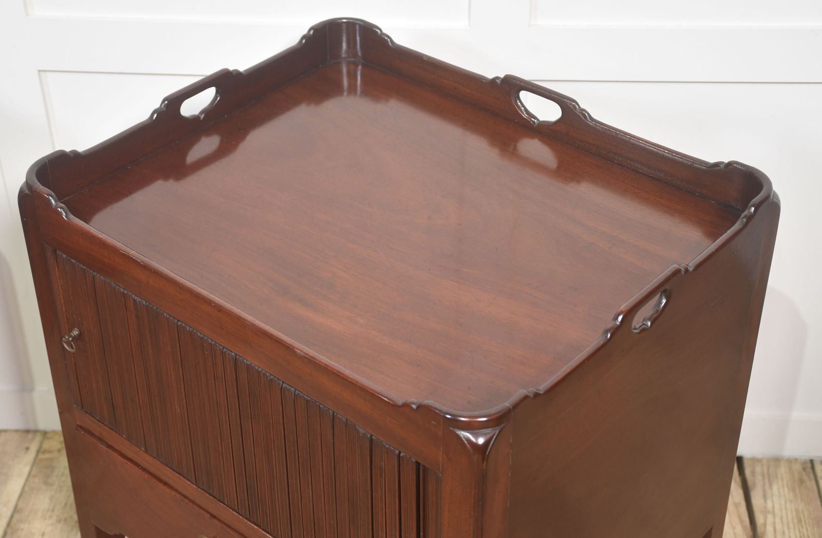 Pair Of Mahogany Tray Top Bedside Cabinets photo Furniture