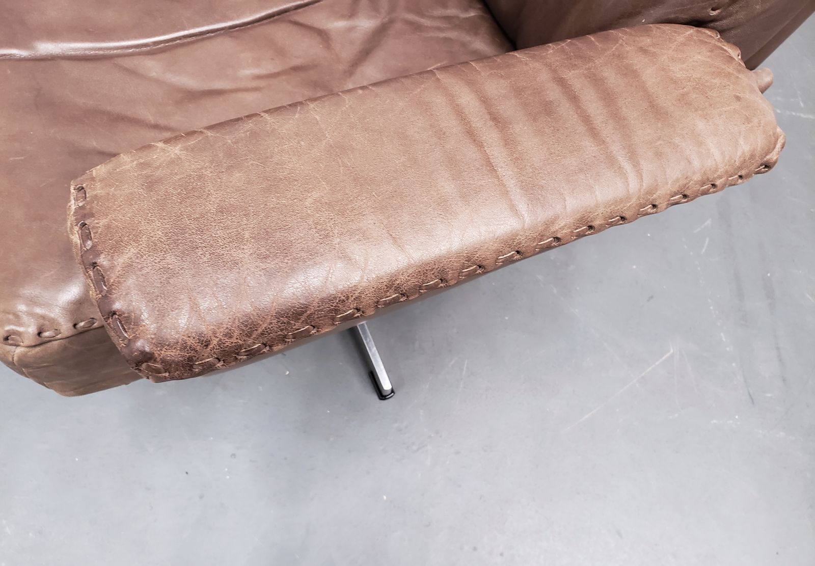 De Sede Swivel, Model Ds 35 In Leather, 1970s Switzerland photo for sale