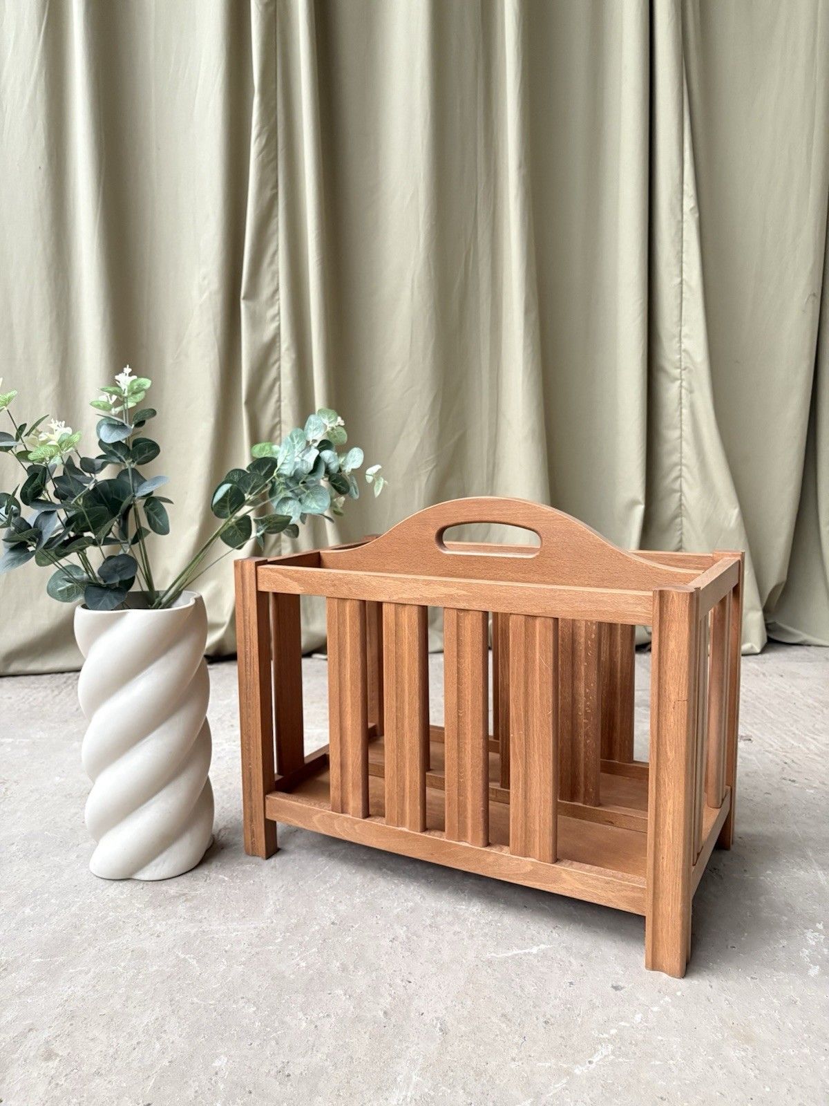 Vtg Mid Century Magazine Rack Records Vinyl Danish Scandi Retro R952