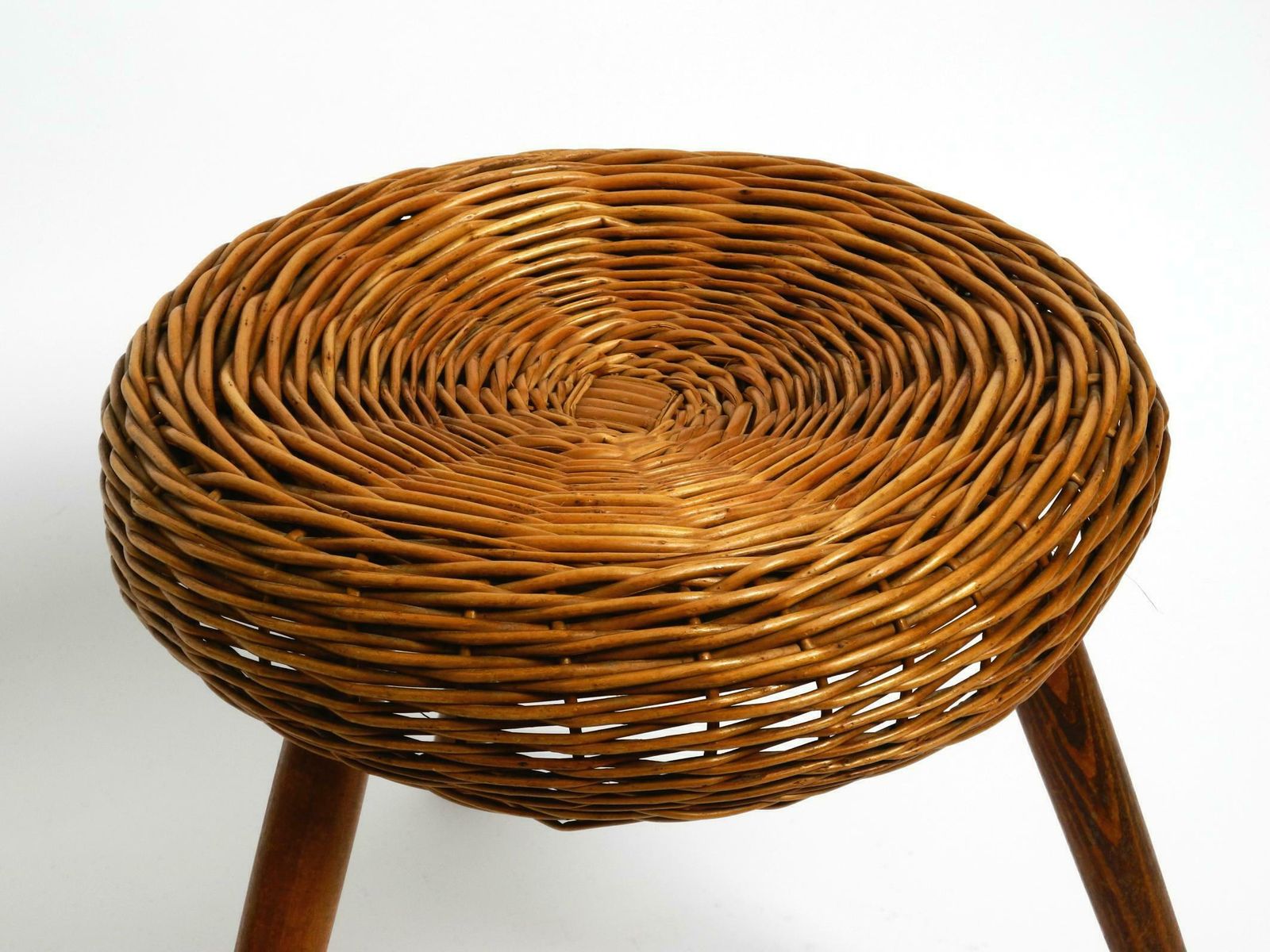 Original Large Mid Century Modern Rattan Stool With Wooden Legs By Tony Paul photo vinterior