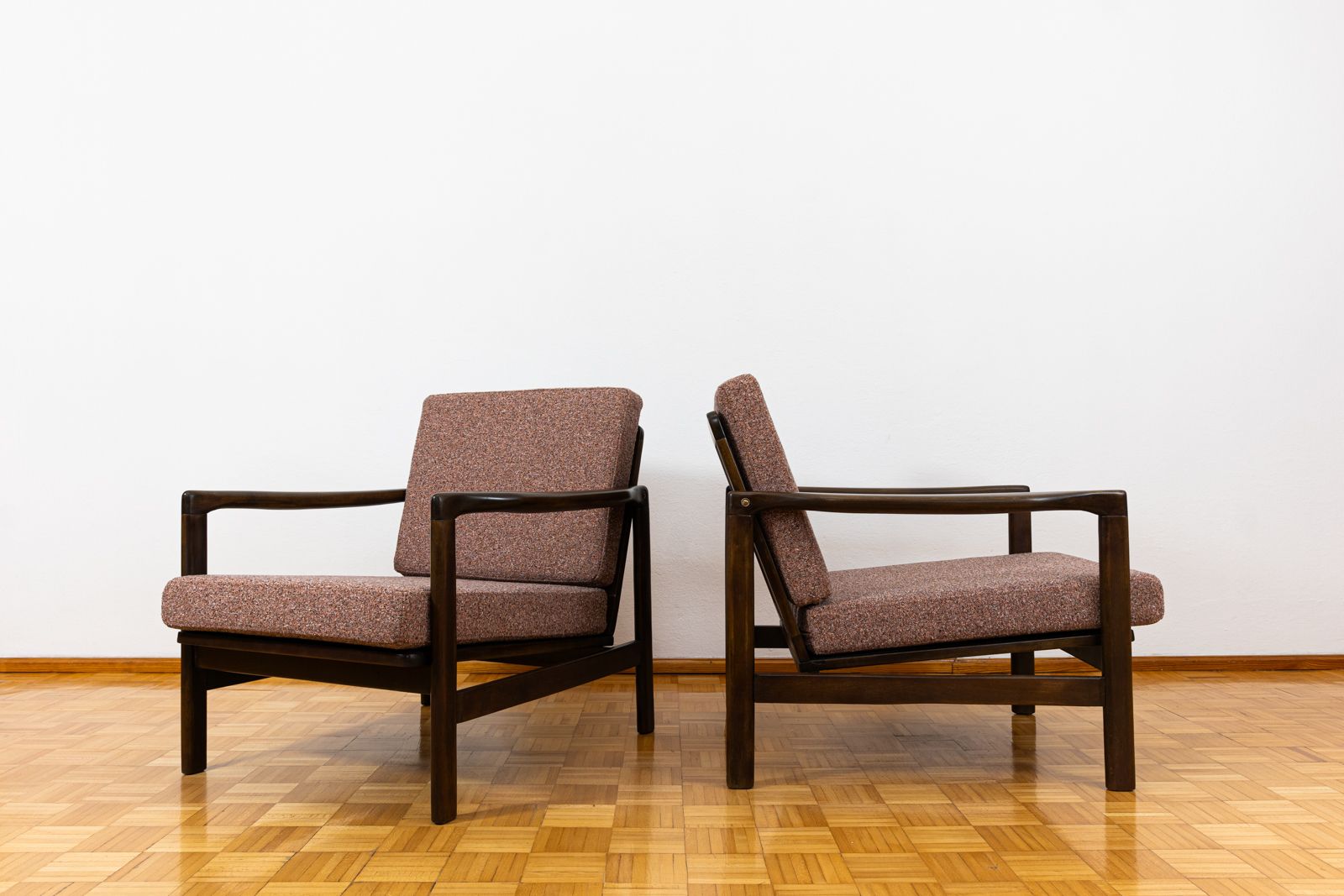 Mid Century Armchairs By Zenon Bączyk, 1960's, Set Of 2 photo vinterior