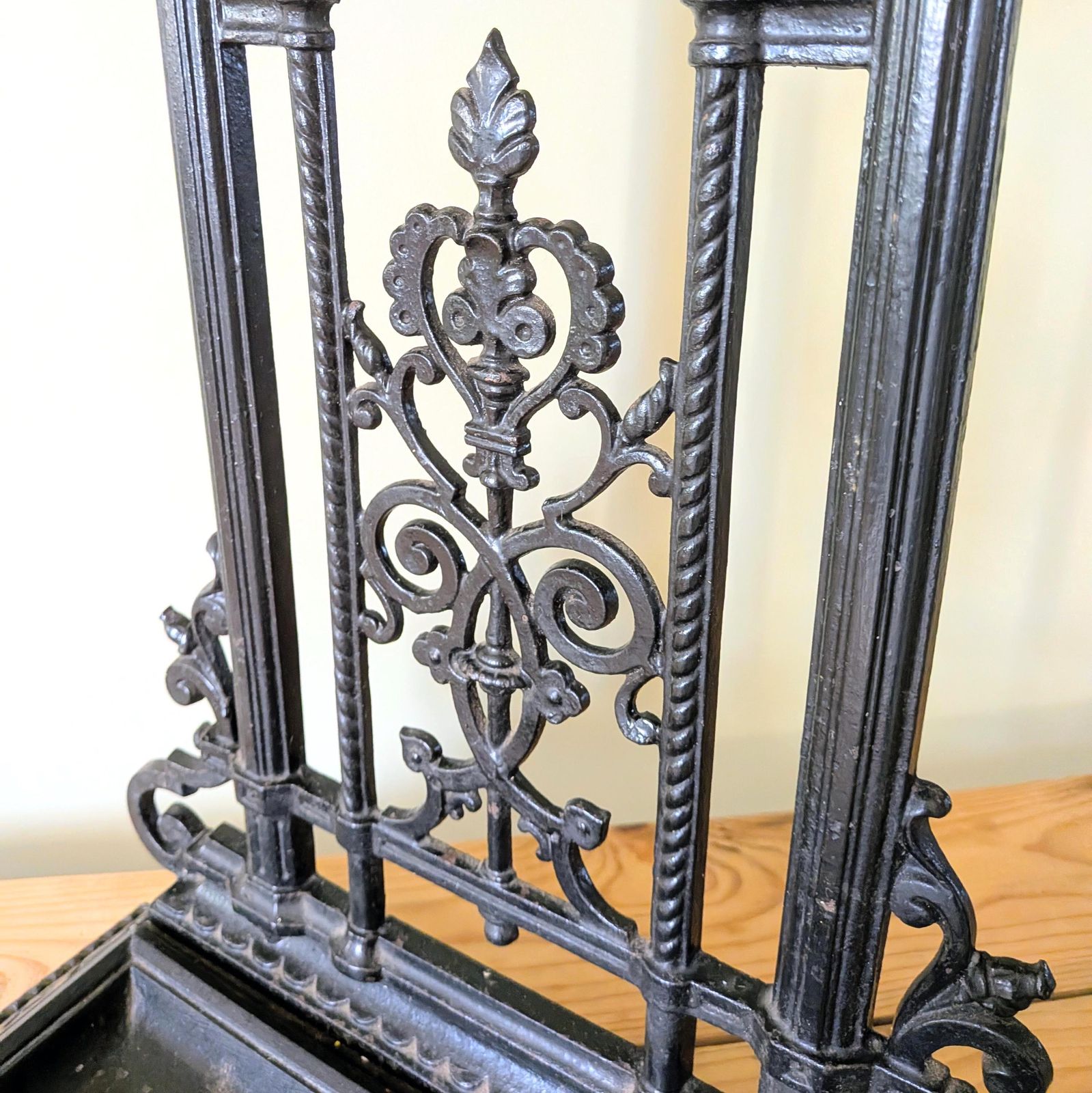 Victorian Cast Iron Umbrella Stand Or Stick Stand C1870 photo vintage