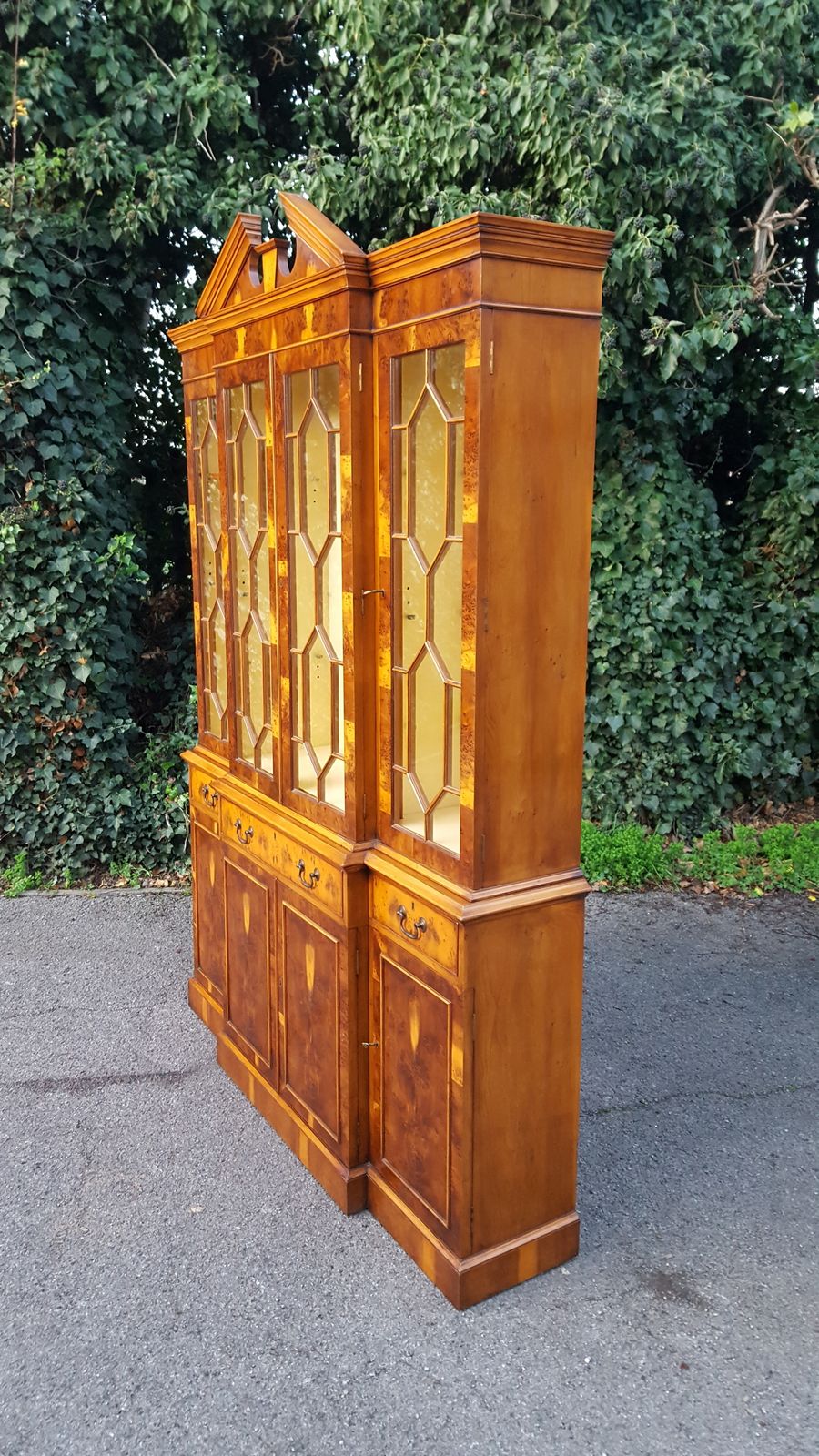 Titchmarsh & Goodwin Burr Yew Breakfront Library Bookcase Rl.20713 photo buy