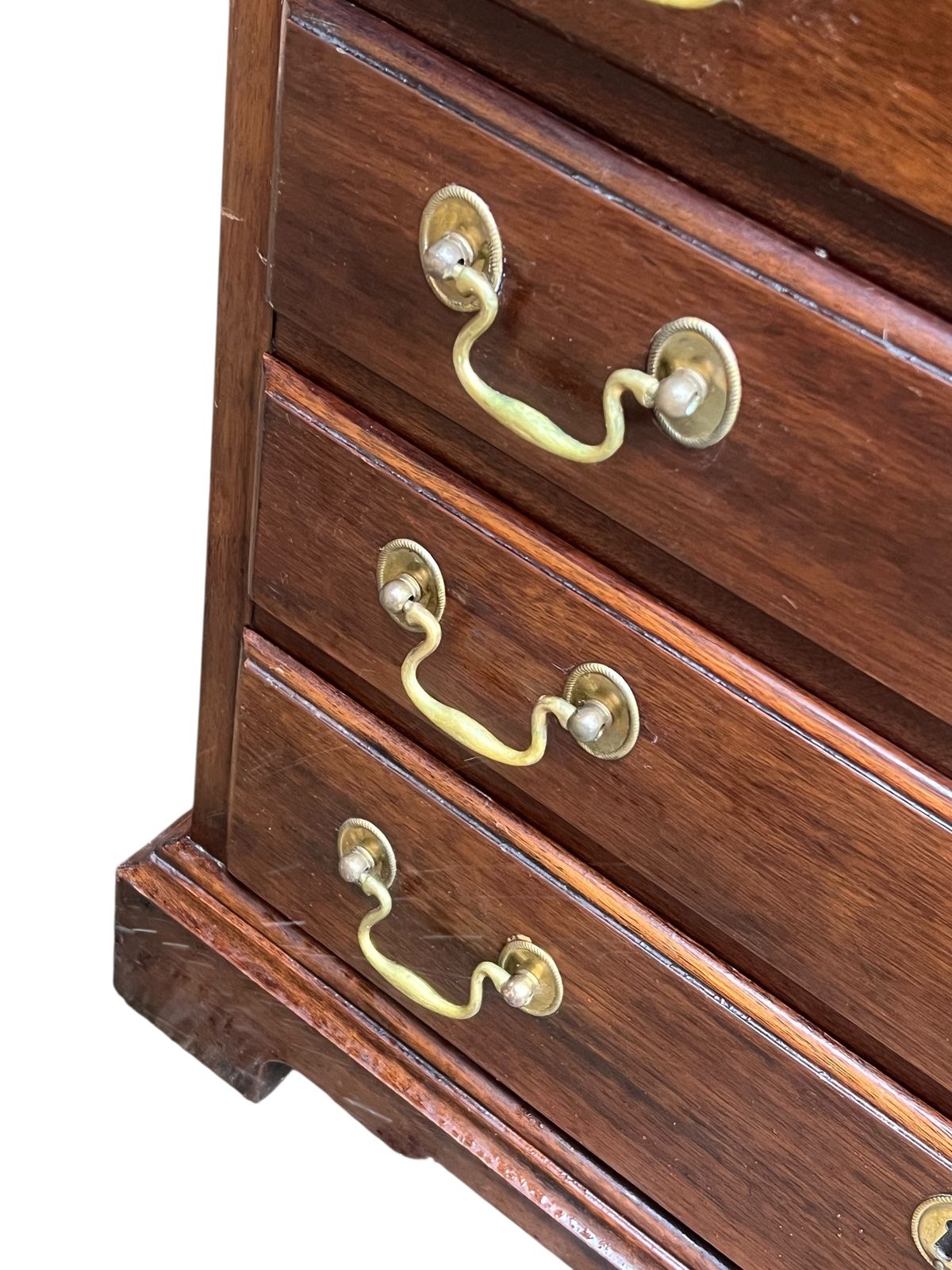 Henkel Harris Solid Mahogany Chest Of Drawers photo for sale