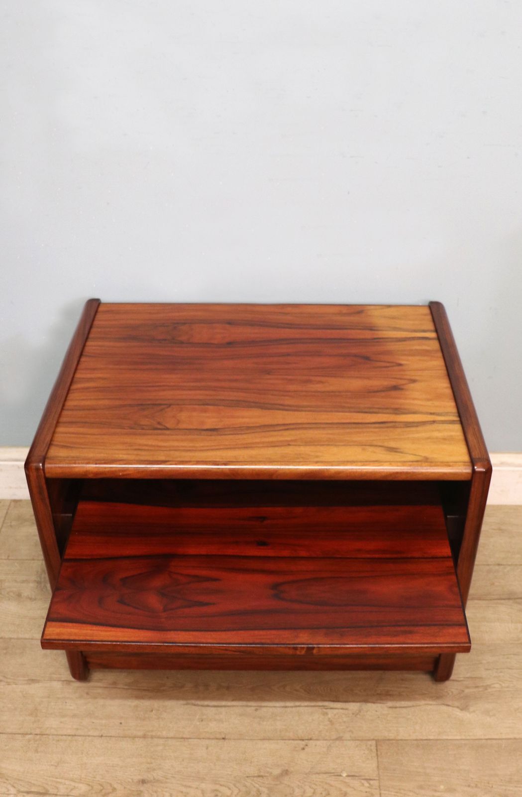 A Lovely Quality Mid Century Sumptuous Hardwood Veneered Television Stand photo Furniture