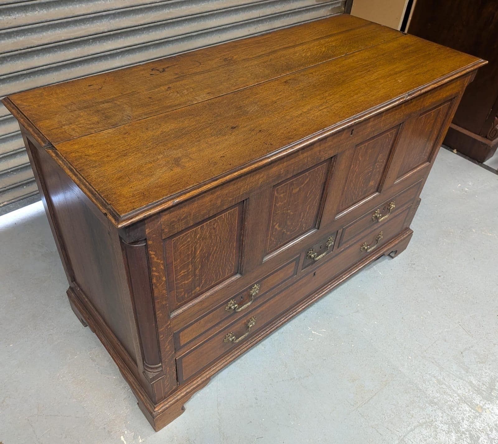 photo furniture Georgian Solid Oak Mule Chest With 4 Drawers