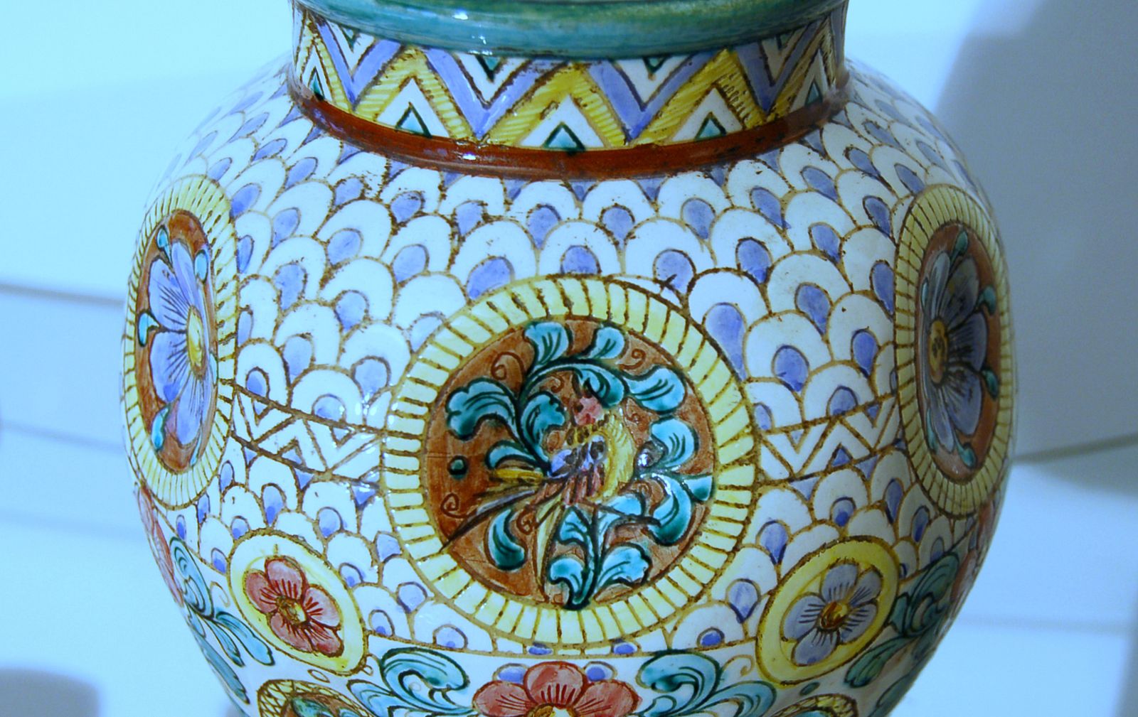 Majolica Vase Polychrome / Perugia Italy 1940 / Gualdo Tadino photo buy