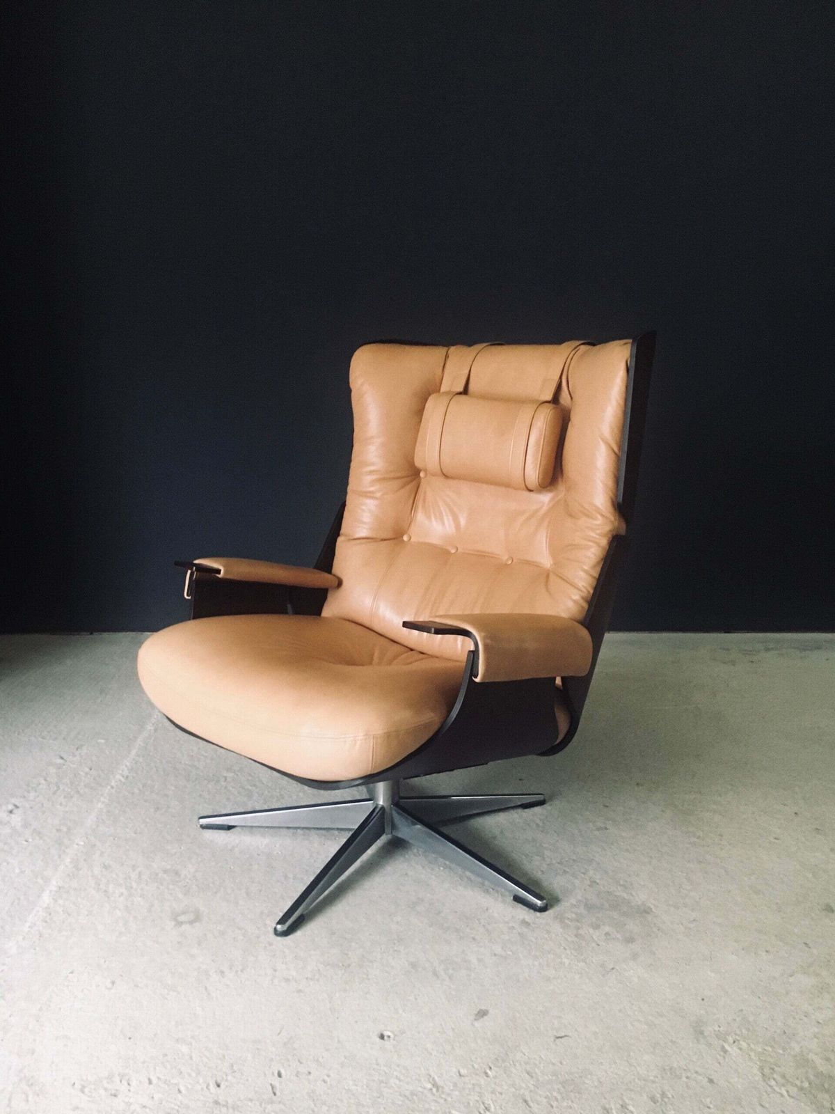 photo for sale Midcentury Modern Design Leather Lounge Chair & Ottoman, Germany 1960's