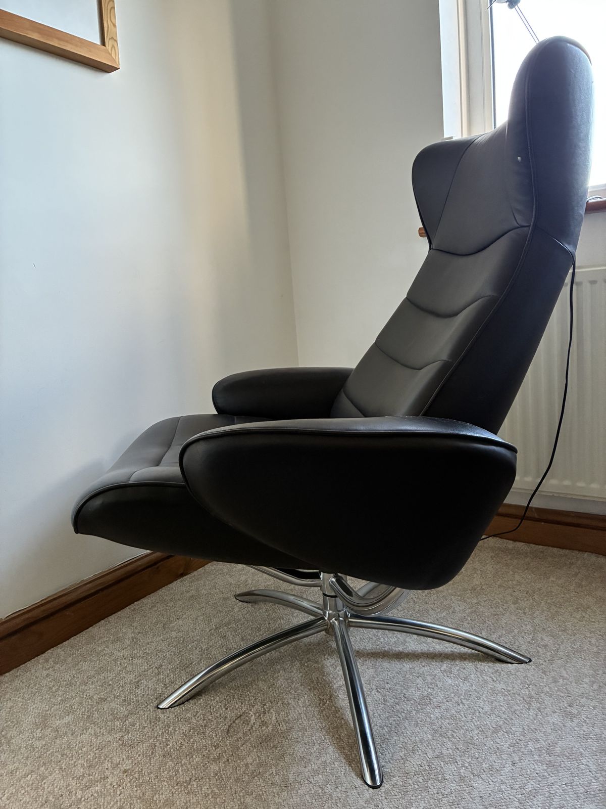 Hjellegjerde Fjords Tinde Ergonomic Recliner And Footstool photo furniture