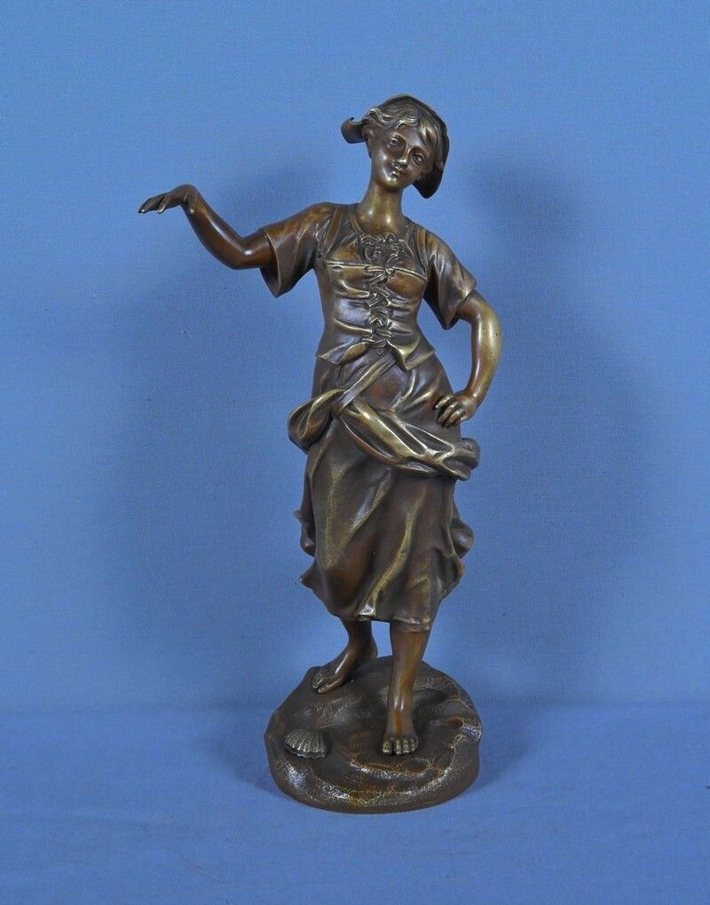 Bronze Sculpture The Fisherwoman Signed H. Giraud – Part 2 19th Century photo 560.0