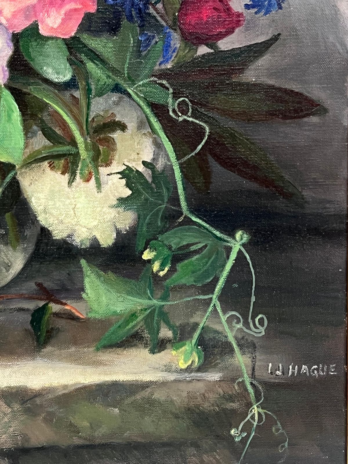 1950's English Schoolbritish Mid 20th Century Still Life Roses Ornate Display Signed Oil Painting1950's photo vinterior