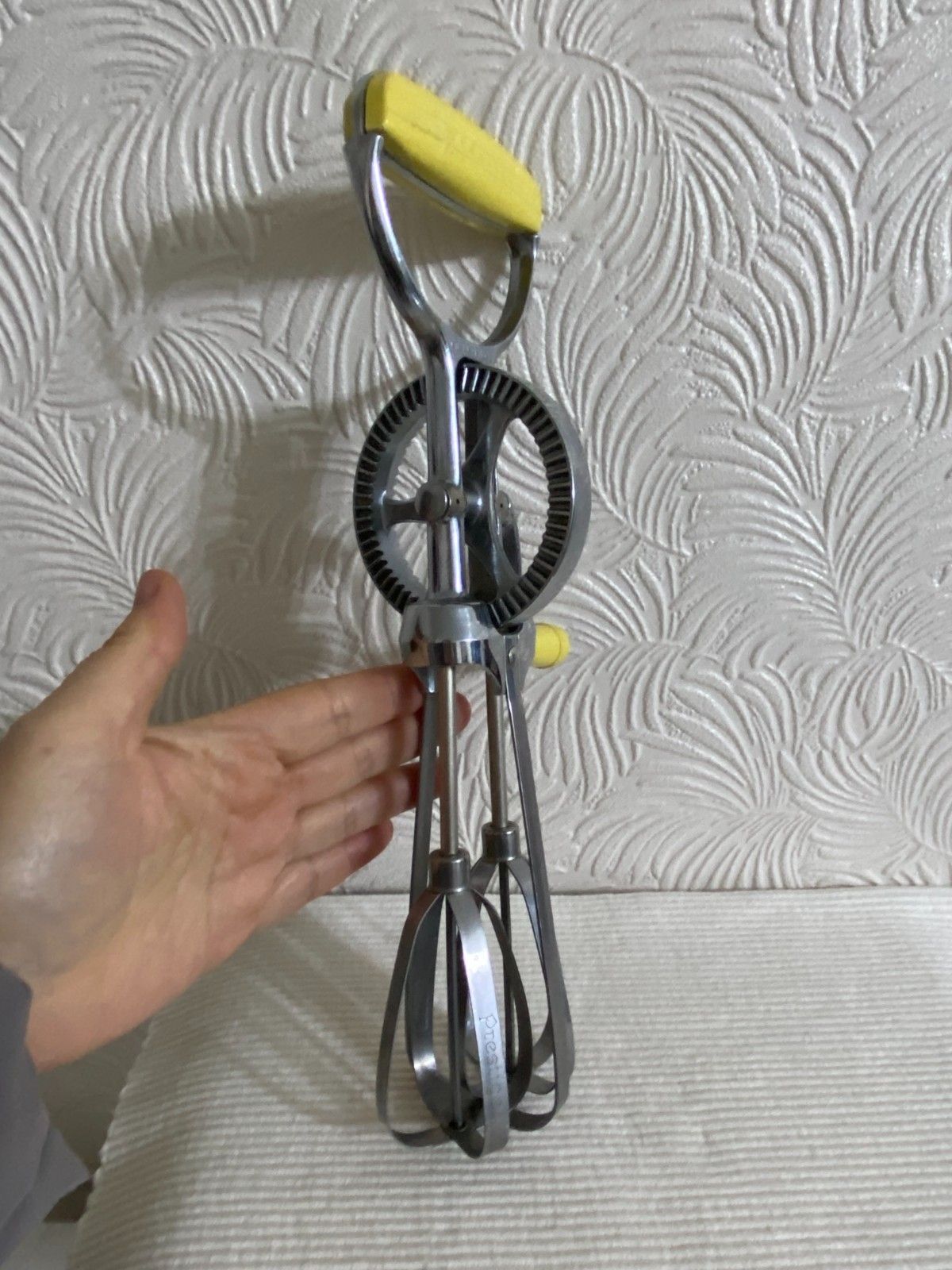 Vintage Prestige Stainless Steel Hand Whisk Mixer Egg Beater Made In England photo vinterior