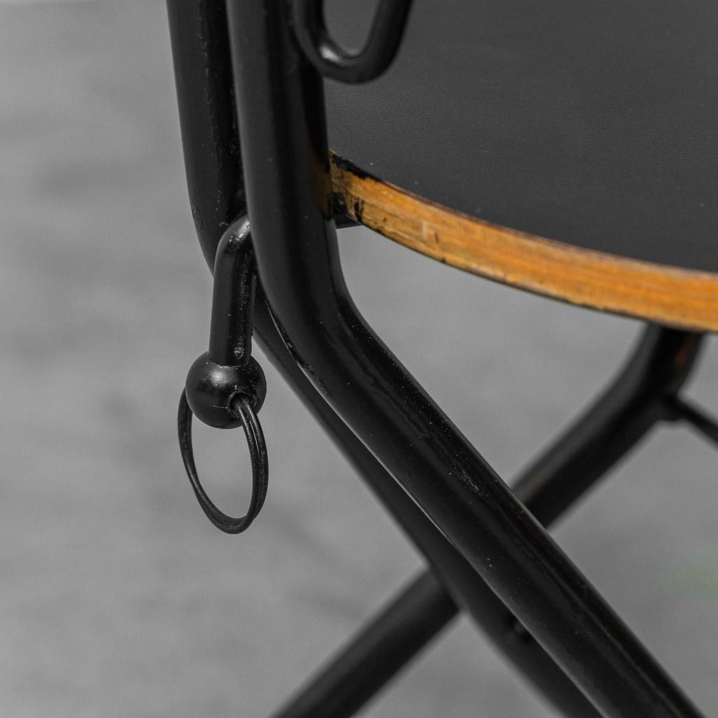 photo furniture Set Of 4 Vintage 1970s Metal And Wood Folding Chairs