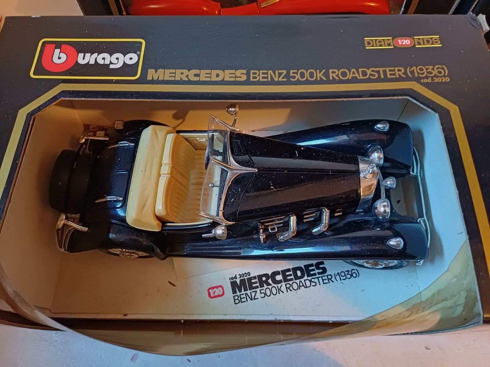 Set Of 12 Burago Metal Cars photo vinterior