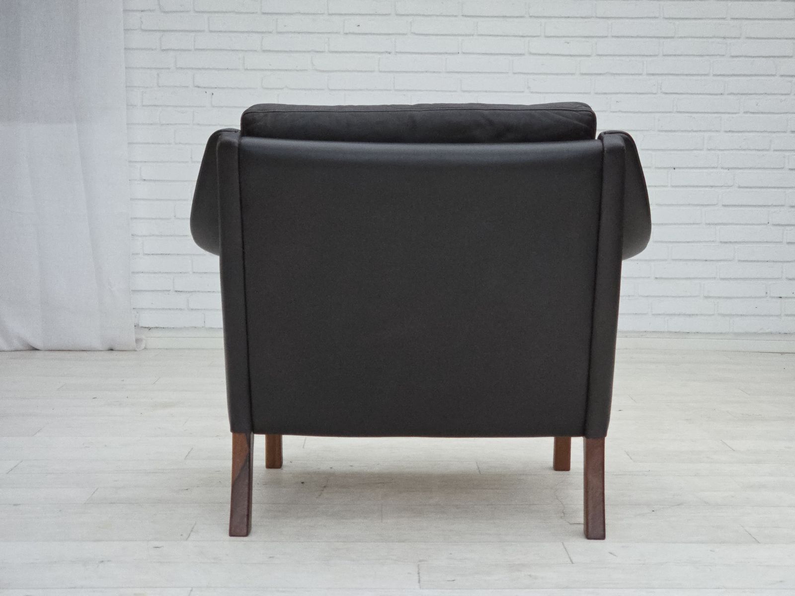 photo for sale Ca. Jaren 1970, Deens Design Van Aage Christensen, Fauteuil, Model "Monark", Leer, Teakhout.