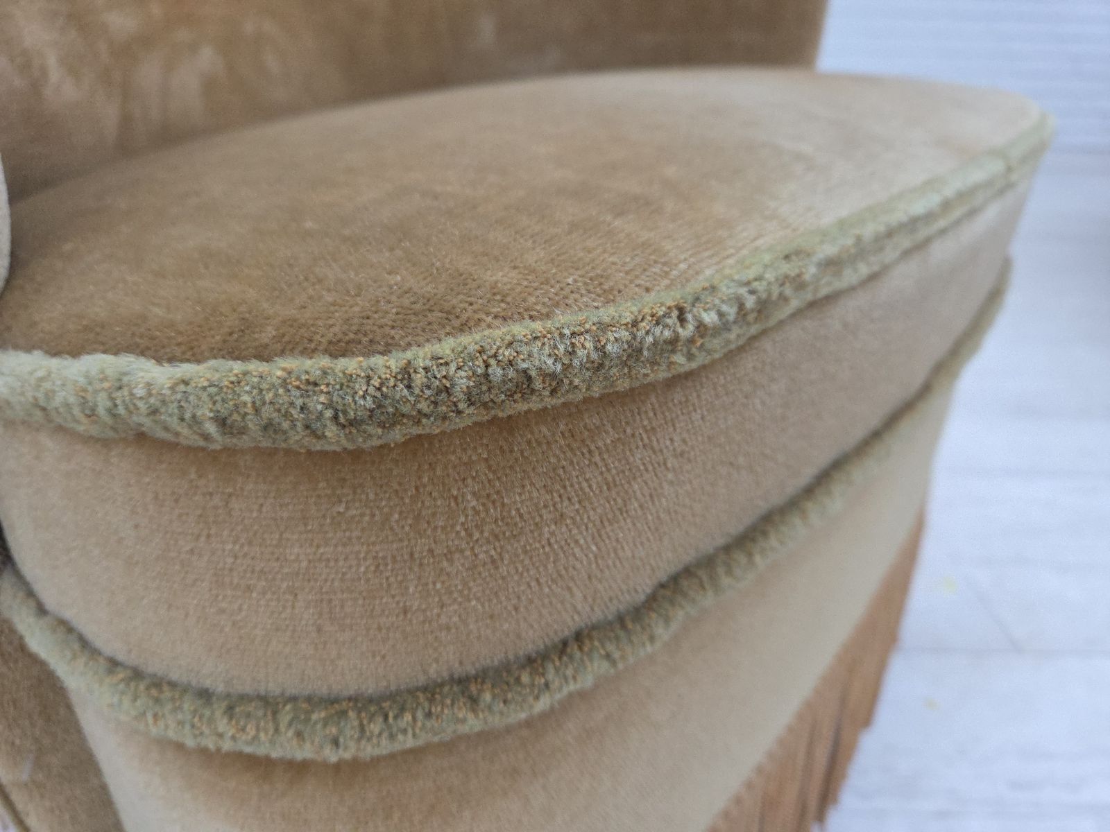 Ca. Jaren 1970, Deense Fauteuil, Lichtgroene Meubelvelours Bekleding. photo for sale