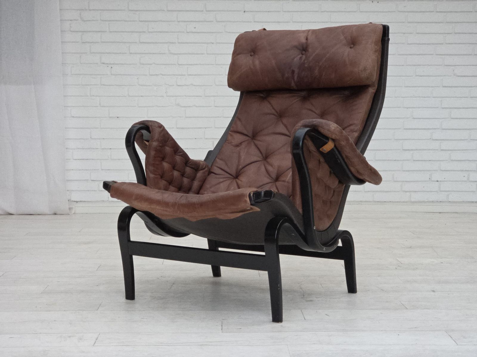 1970s, Swedish Design By Bruno Mathsson, Model "Pernilla",  Furniture Leather. photo Furniture