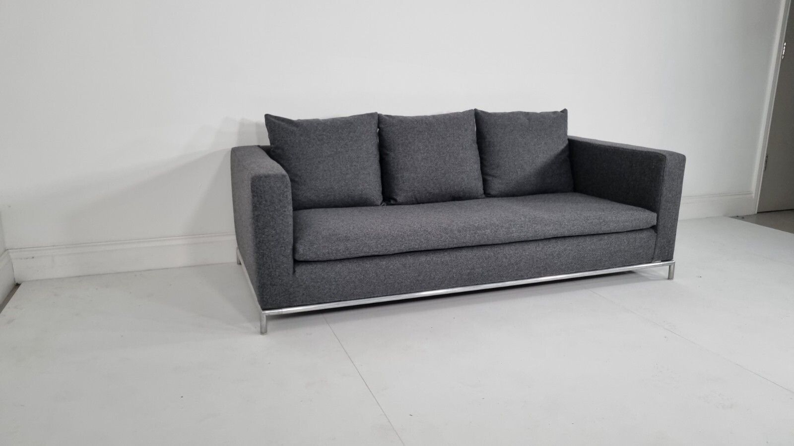 Bb Italia George 3 Seater Sofa In Charcoal Wool Impeccable Condition photo Furniture