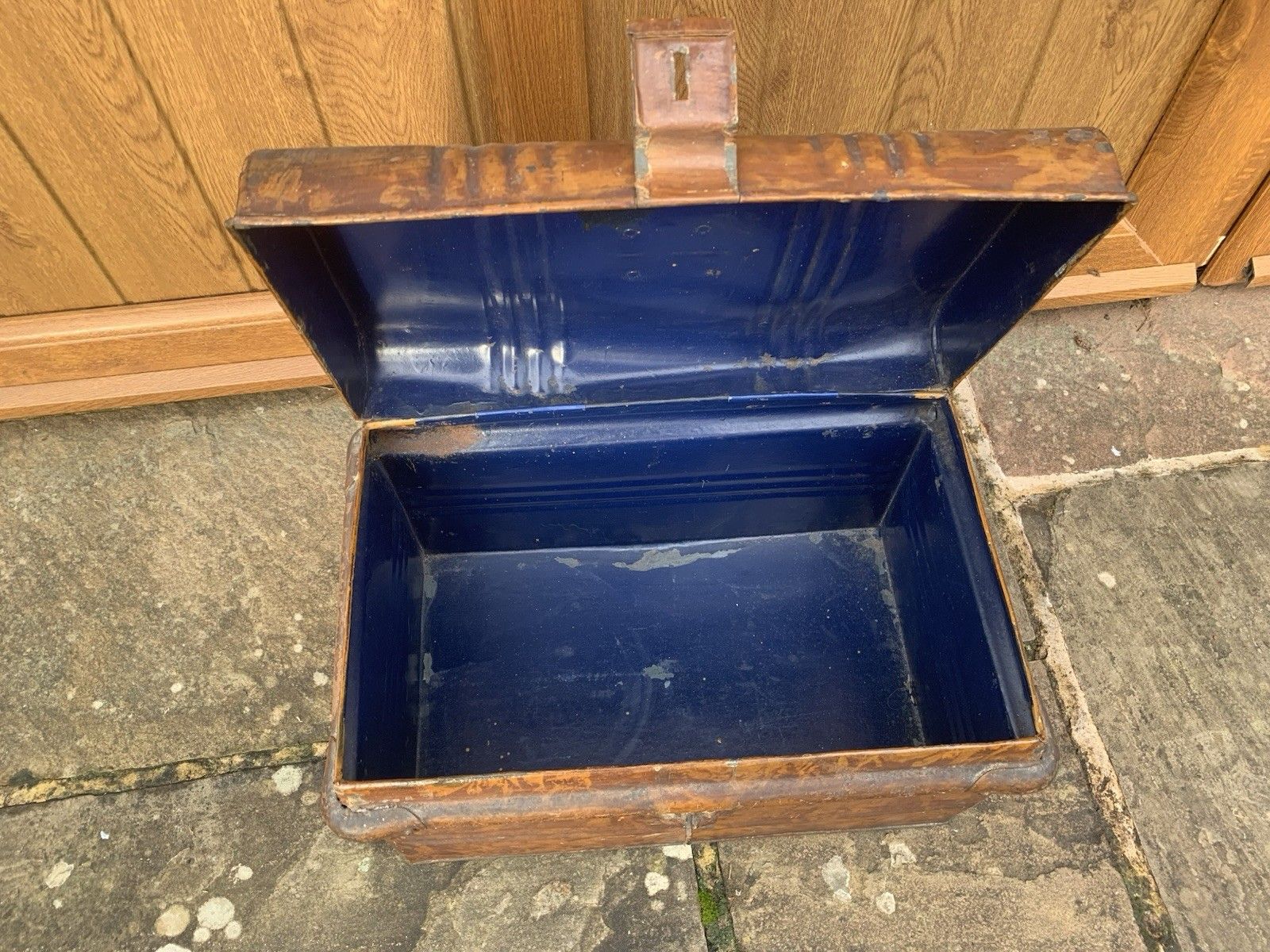 An Attractive Painted Victorian Tin Box photo buy