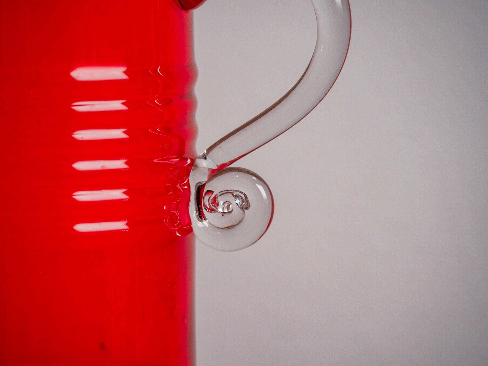 Tamara Aladin Kleopatra Glass Vase For Riihimaen Lasi C1969 In Red With Sticker photo for sale