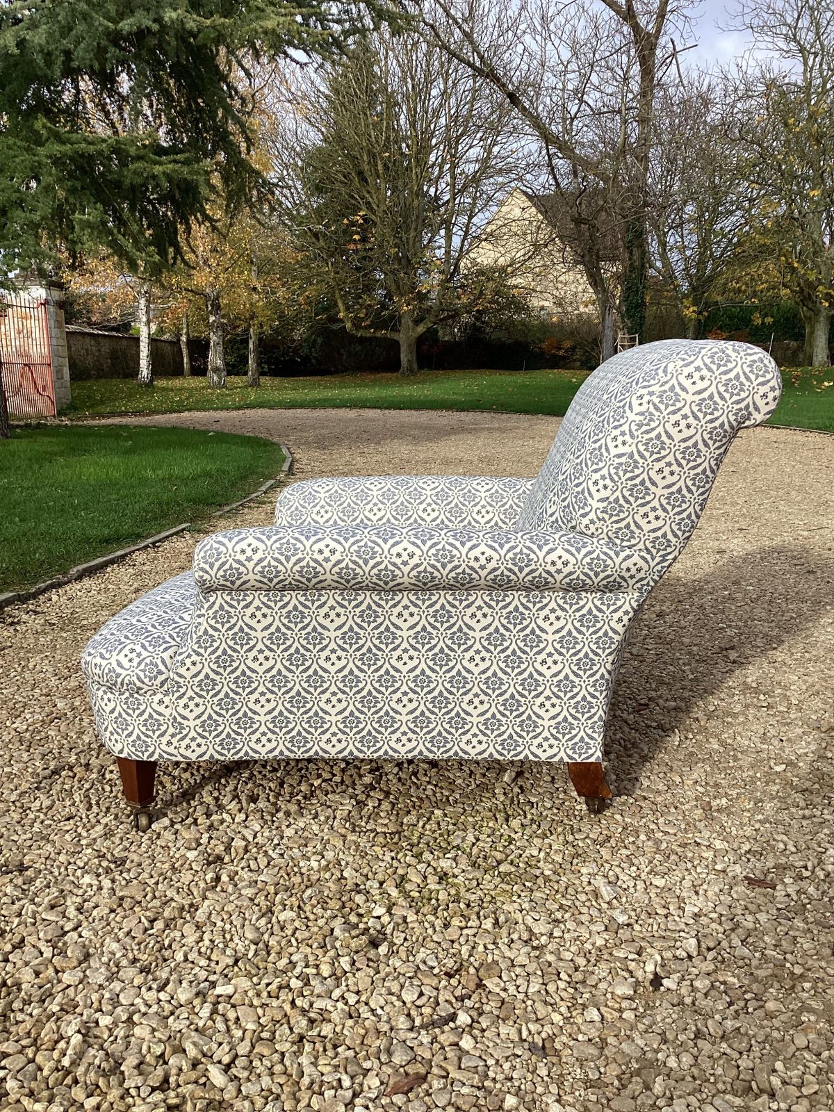Large Howard Club Armchair, 1900s photo Furniture