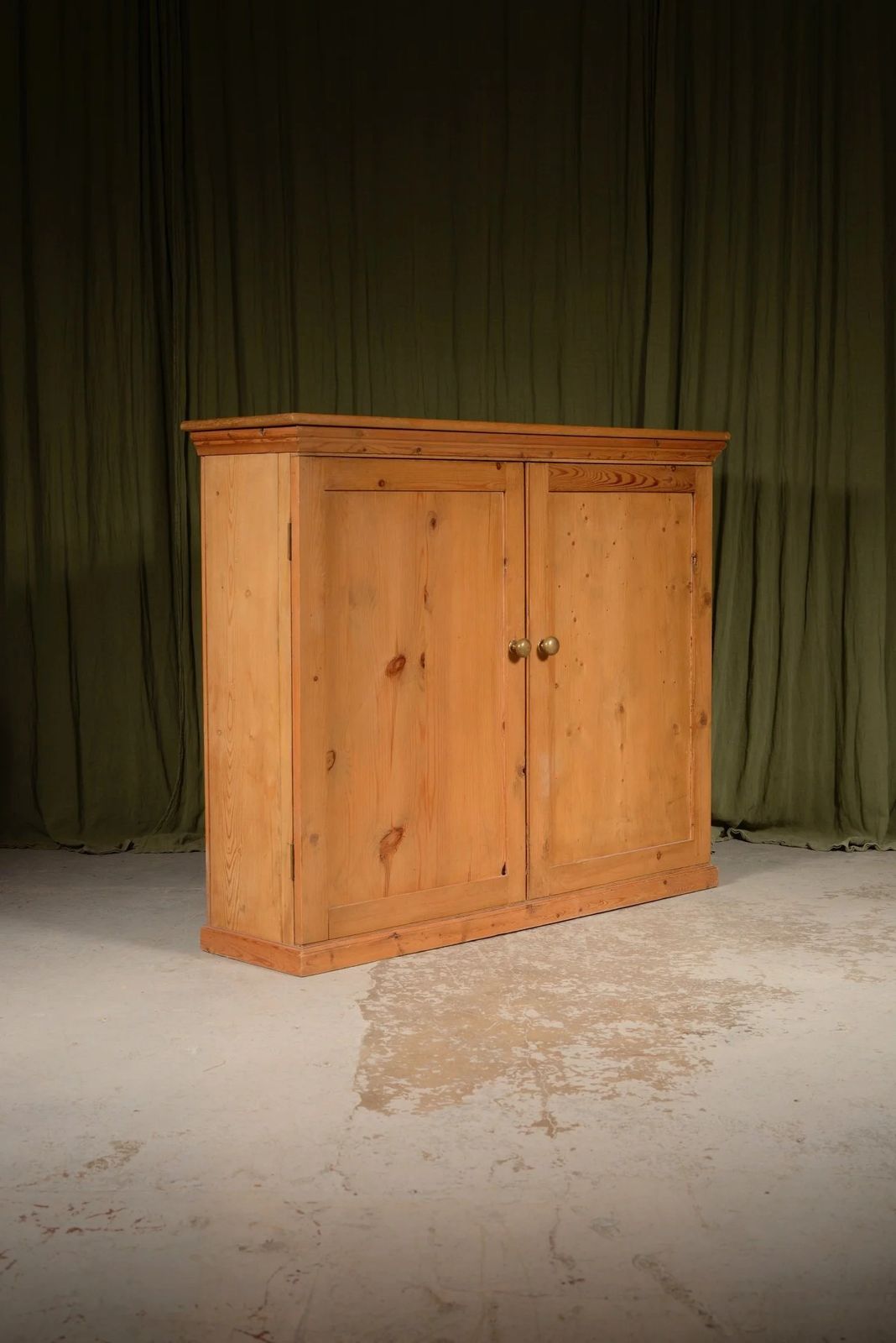 A Victorian Pine Bank Of Drawers Within A Cupboard   C.1890 photo vinterior