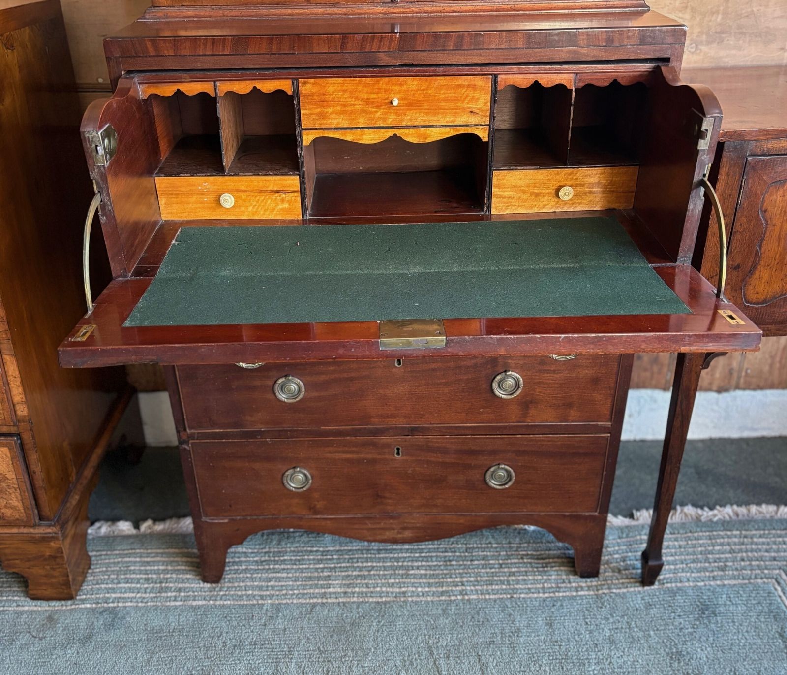 photo vinterior Small Regency Mahogany Secretaire Bookcase