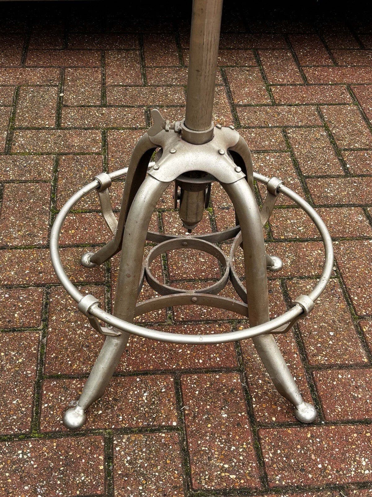 Industrial Height Adjustable Swivel Metal Chair photo furniture