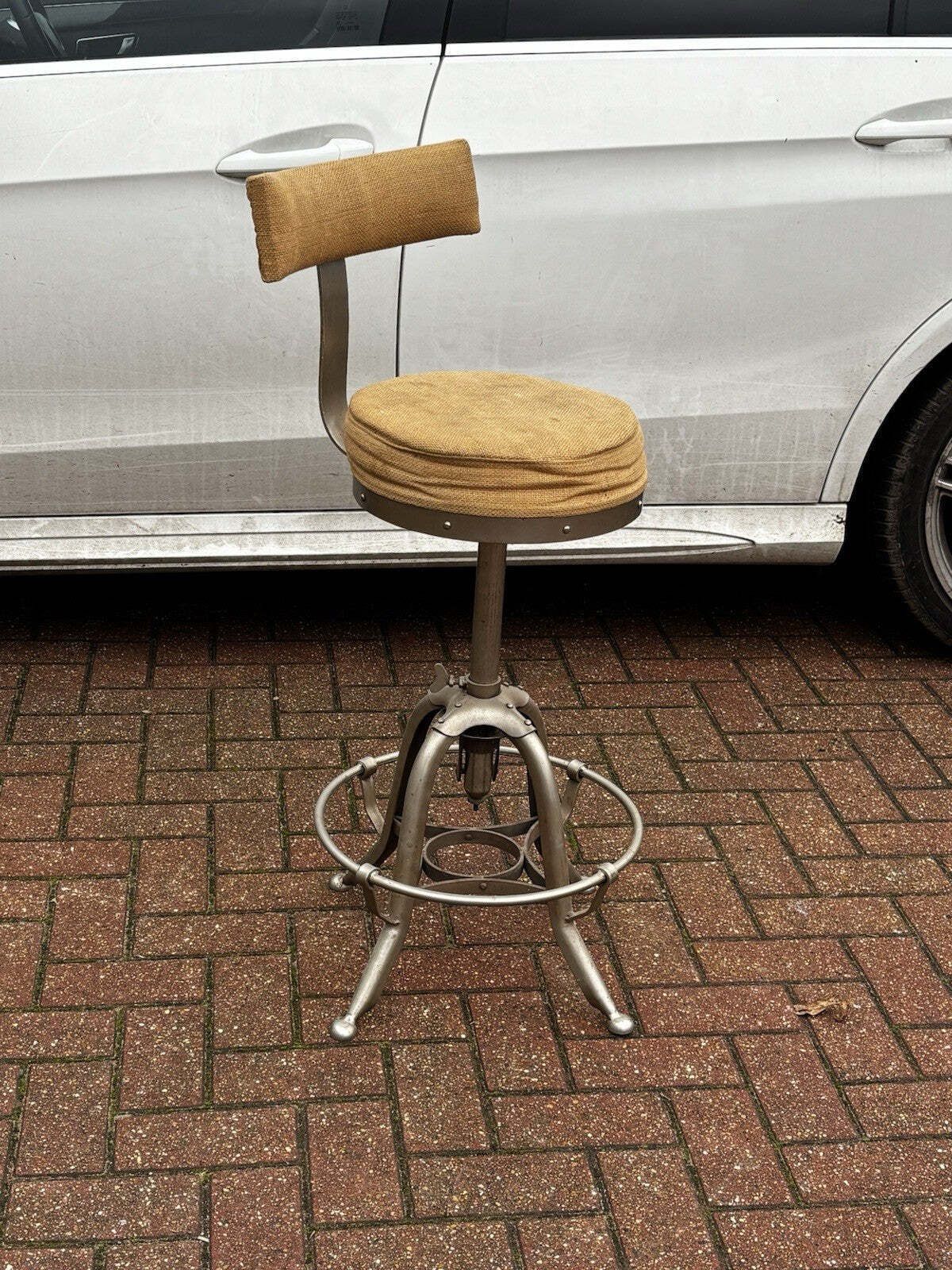 Industrial Height Adjustable Swivel Metal Chair photo vinterior