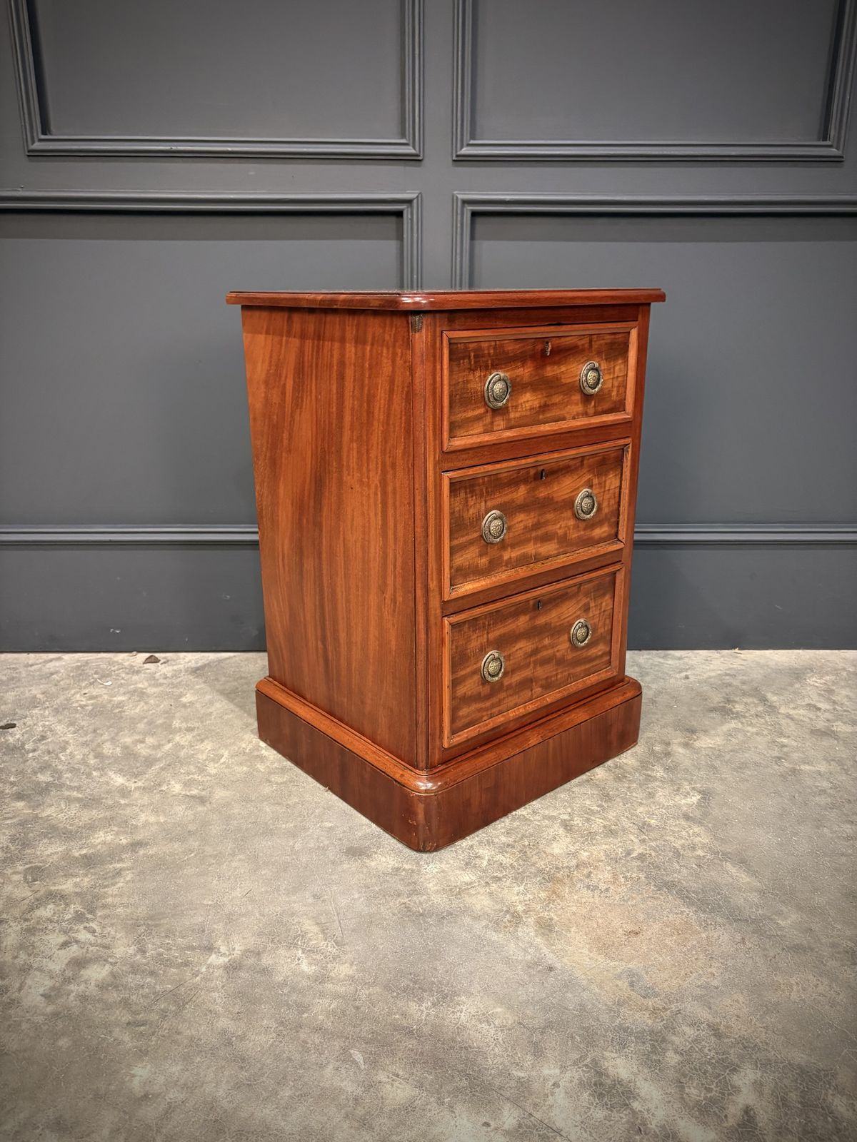 Pair Of Victorian Mahogany Bedside Chests photo furniture
