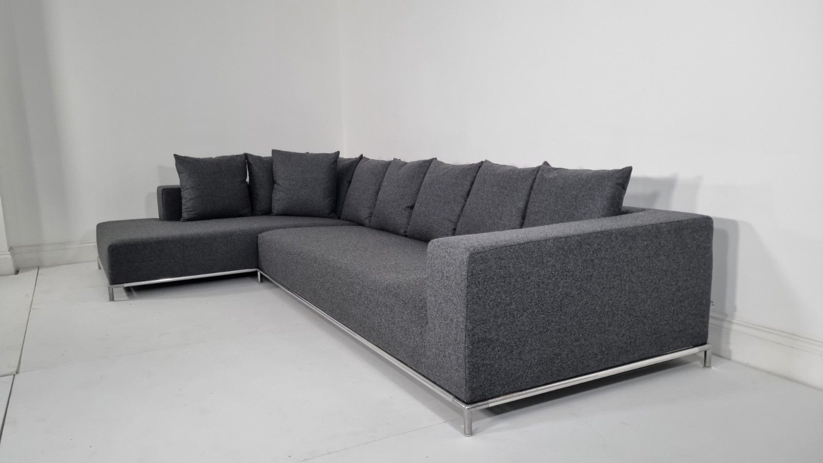 Furniture Bb Italia George Grande L Shape In Soft Charcoal Wool Immaculate Condition photo