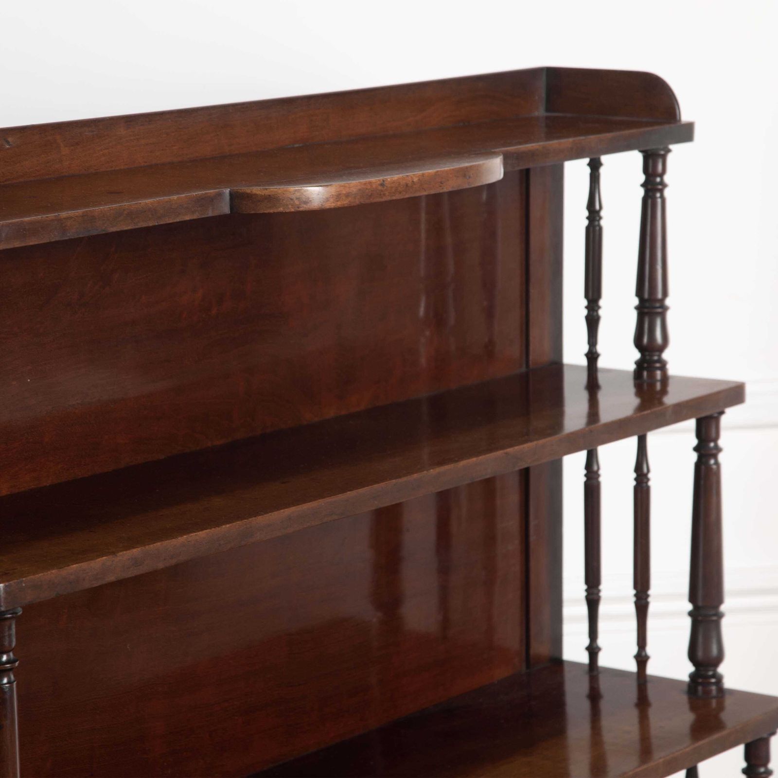 Pair Of 19th Century Regency Mahogany Bookcases photo vinterior