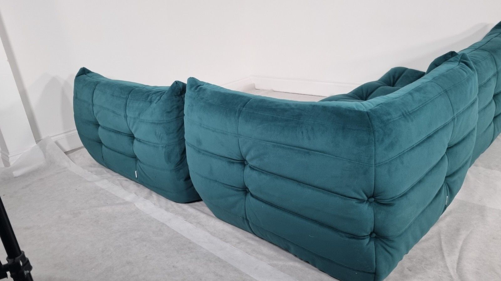 photo vinterior Ligne Roset Togo Suite Of 2 X 2 Seater And Corner In Teal Velvet Sublime Conditi