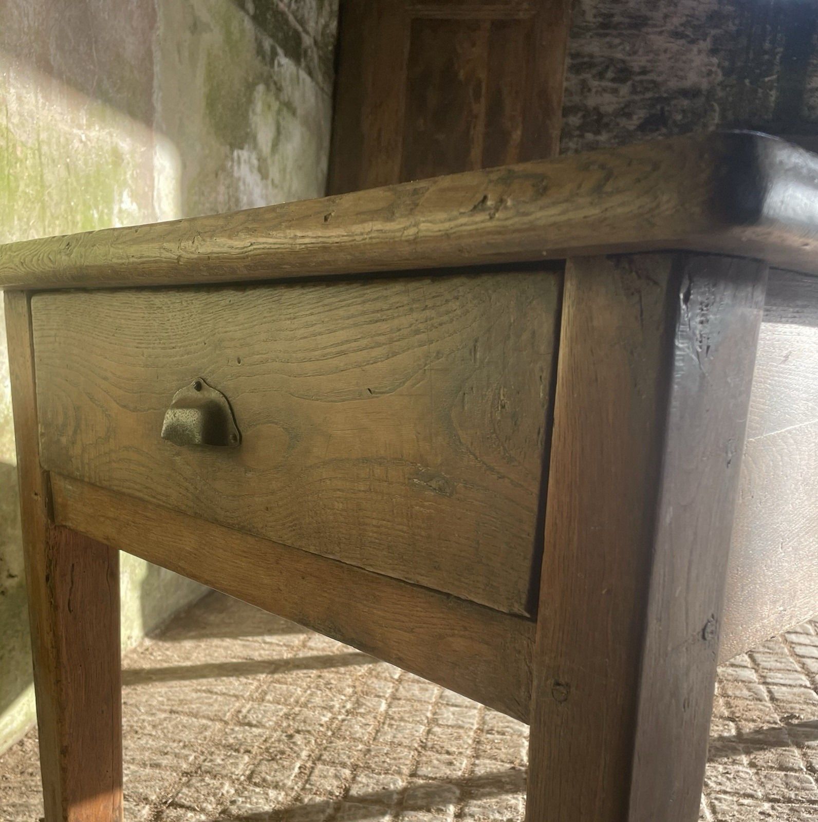 photo vintage Antique 19th C. French Oak Two Plank Farmhouse Table .