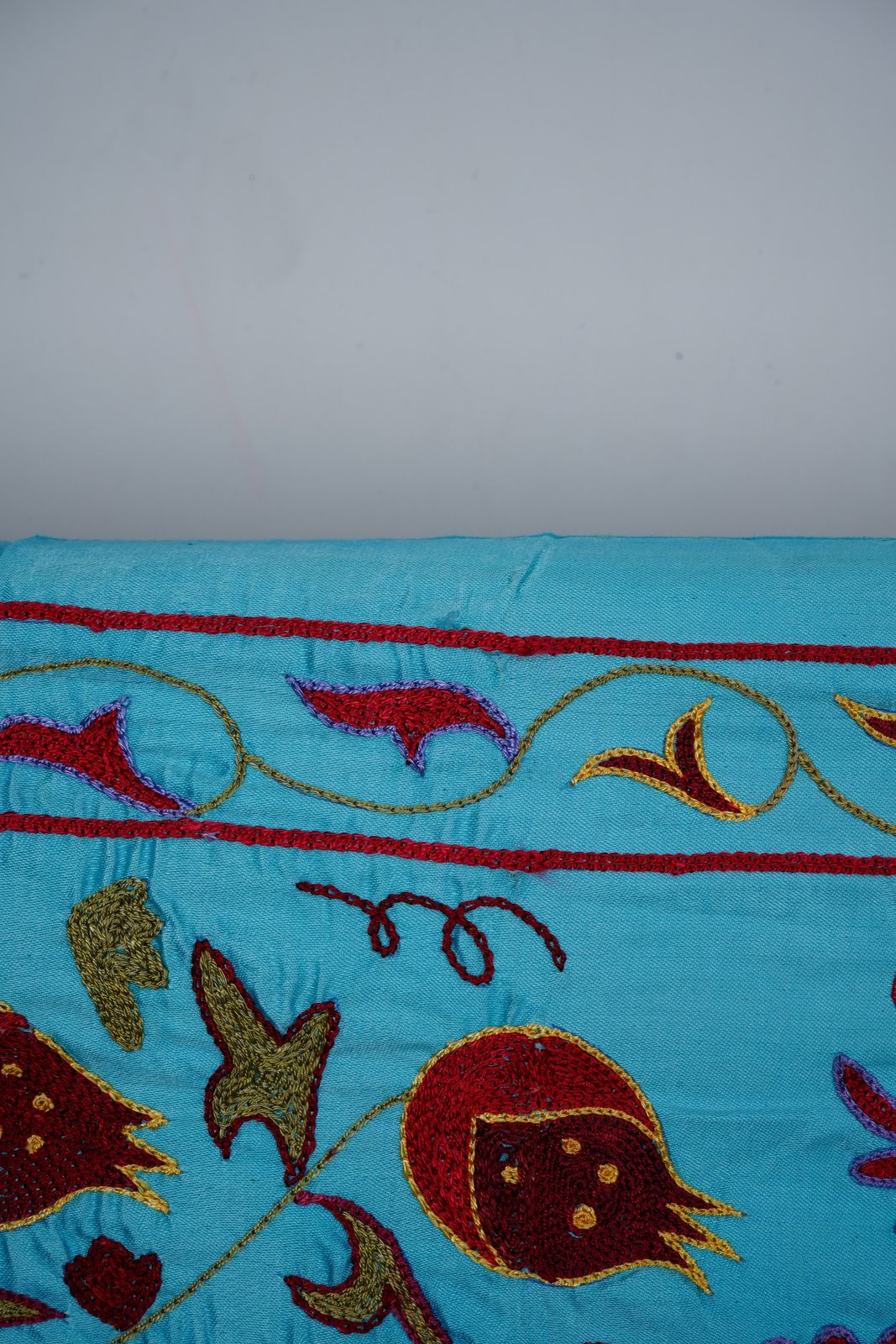 photo vinterior Blue Uzbek Suzani Wall Art – Camel & Floral Motif Embroidery 3'4'' X 6'2''