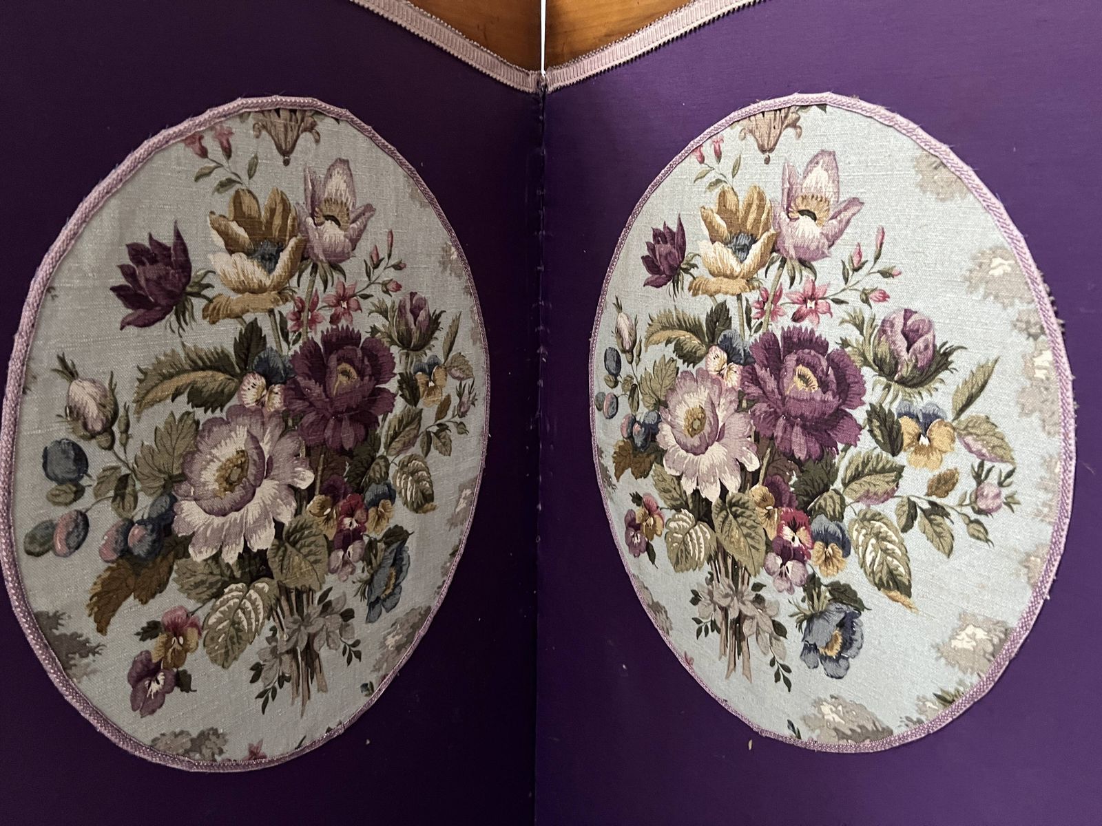 Four Panel Screen Decorated With An Oval Tapestry From The 20th Century. photo furniture
