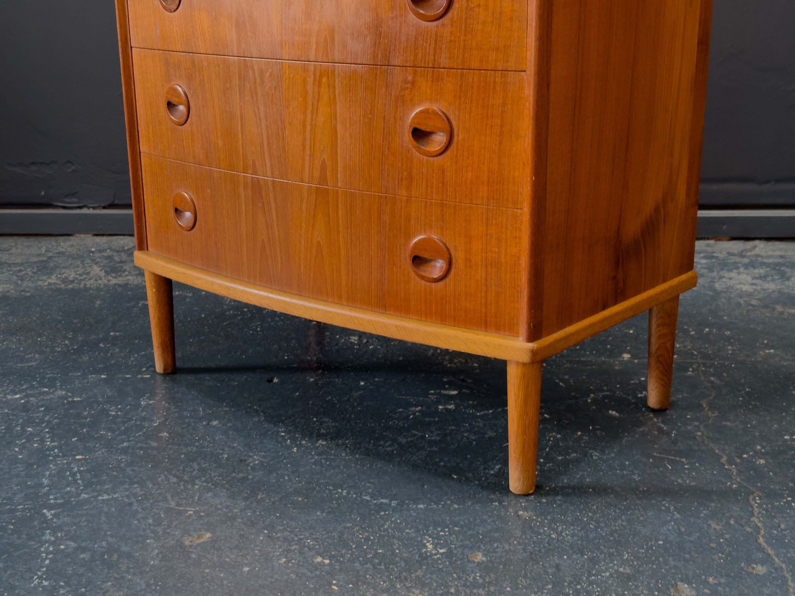 photo buy Teak Chest Of Drawers With Round Handles