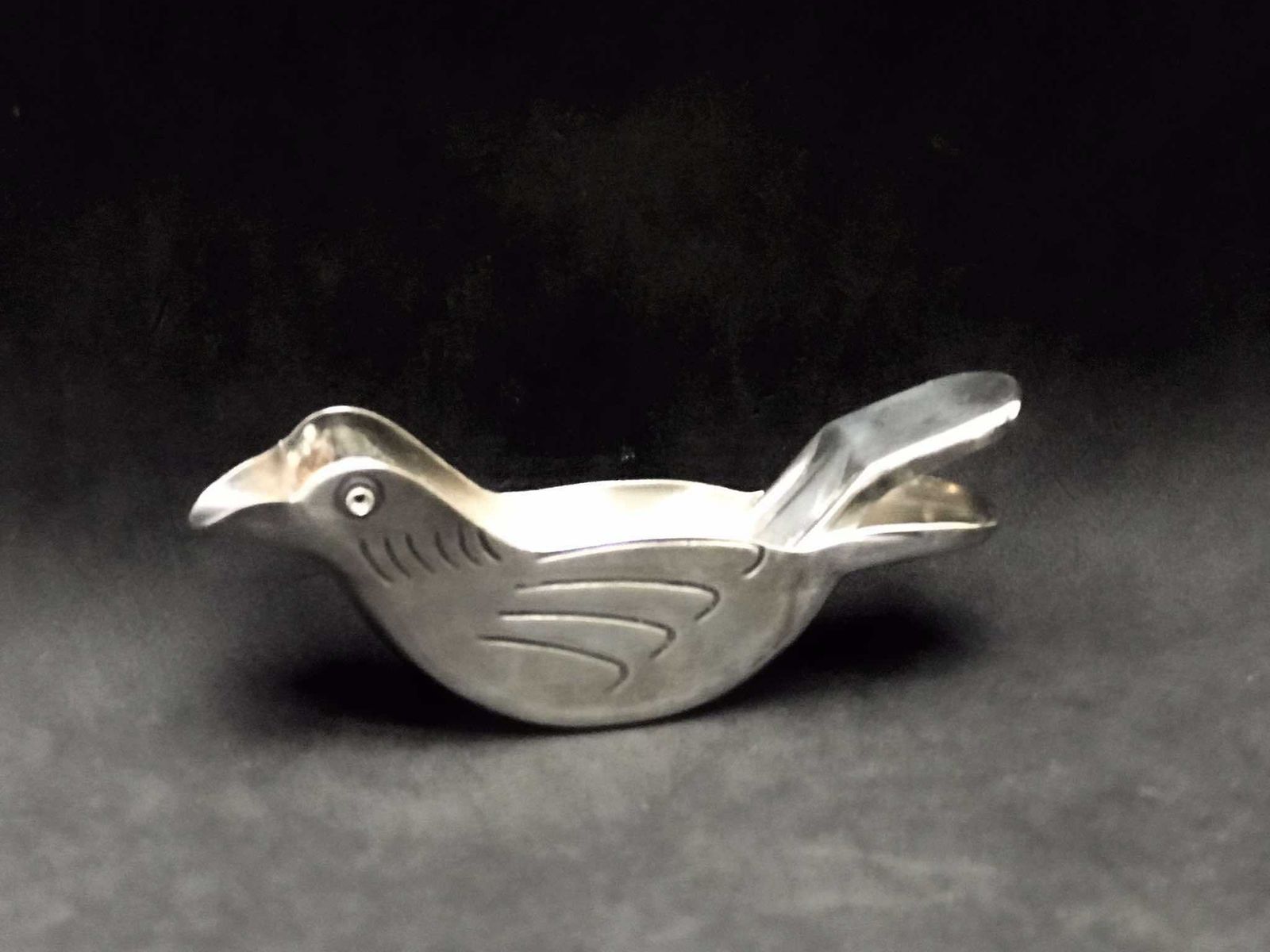 Vintage Verzilverde Citruspers: Franse Art Deco Vogeldecoratie photo furniture