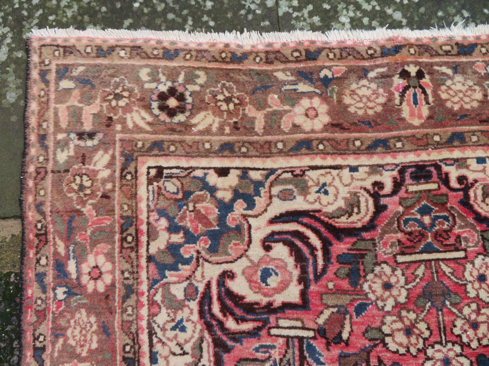 photo for sale Large Hamadan Rug. 260cm X 153cm. Pretty Pink Ground