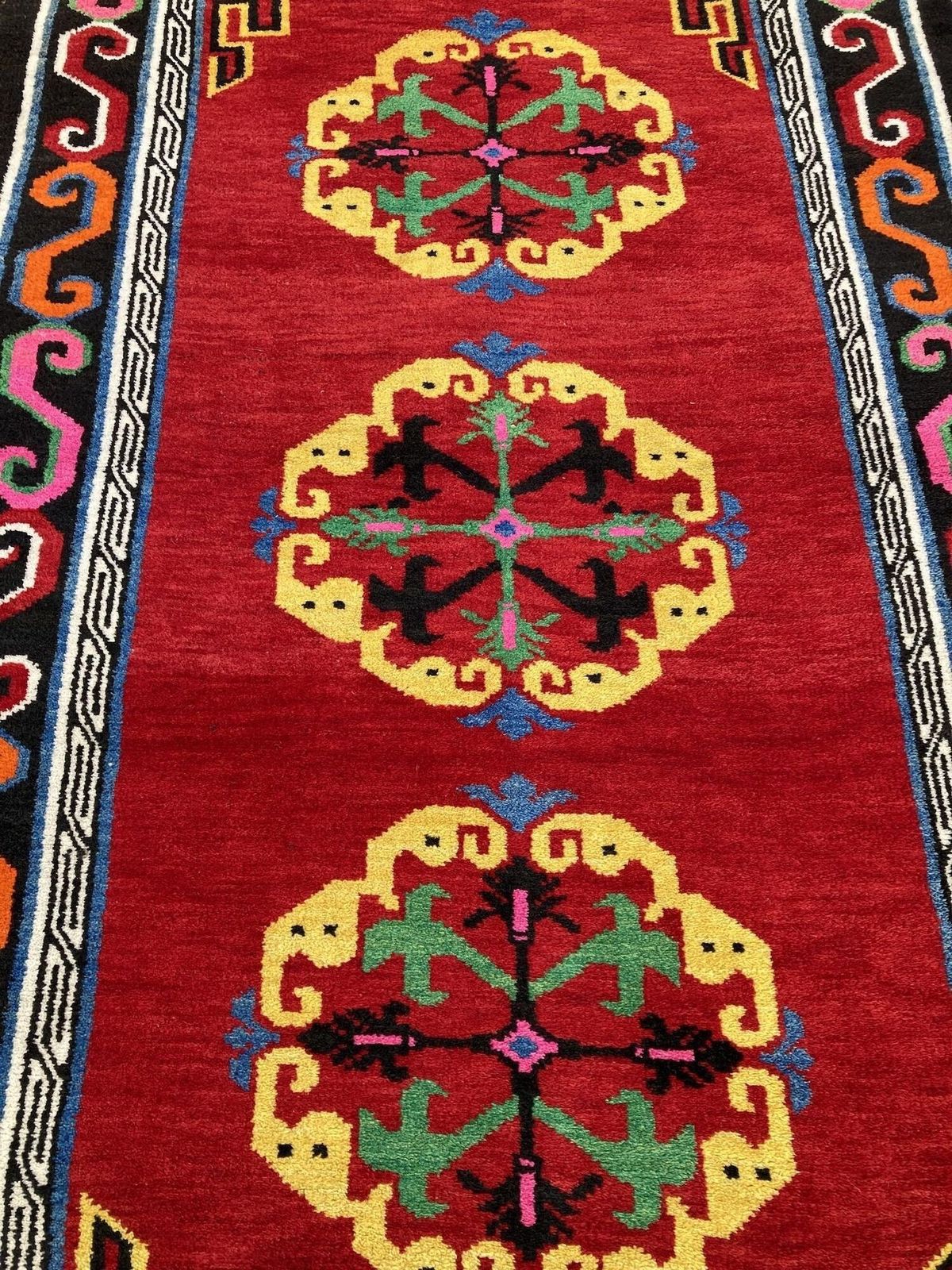 Antique Tibetan Rug 1.70m X 0.97m photo vinterior