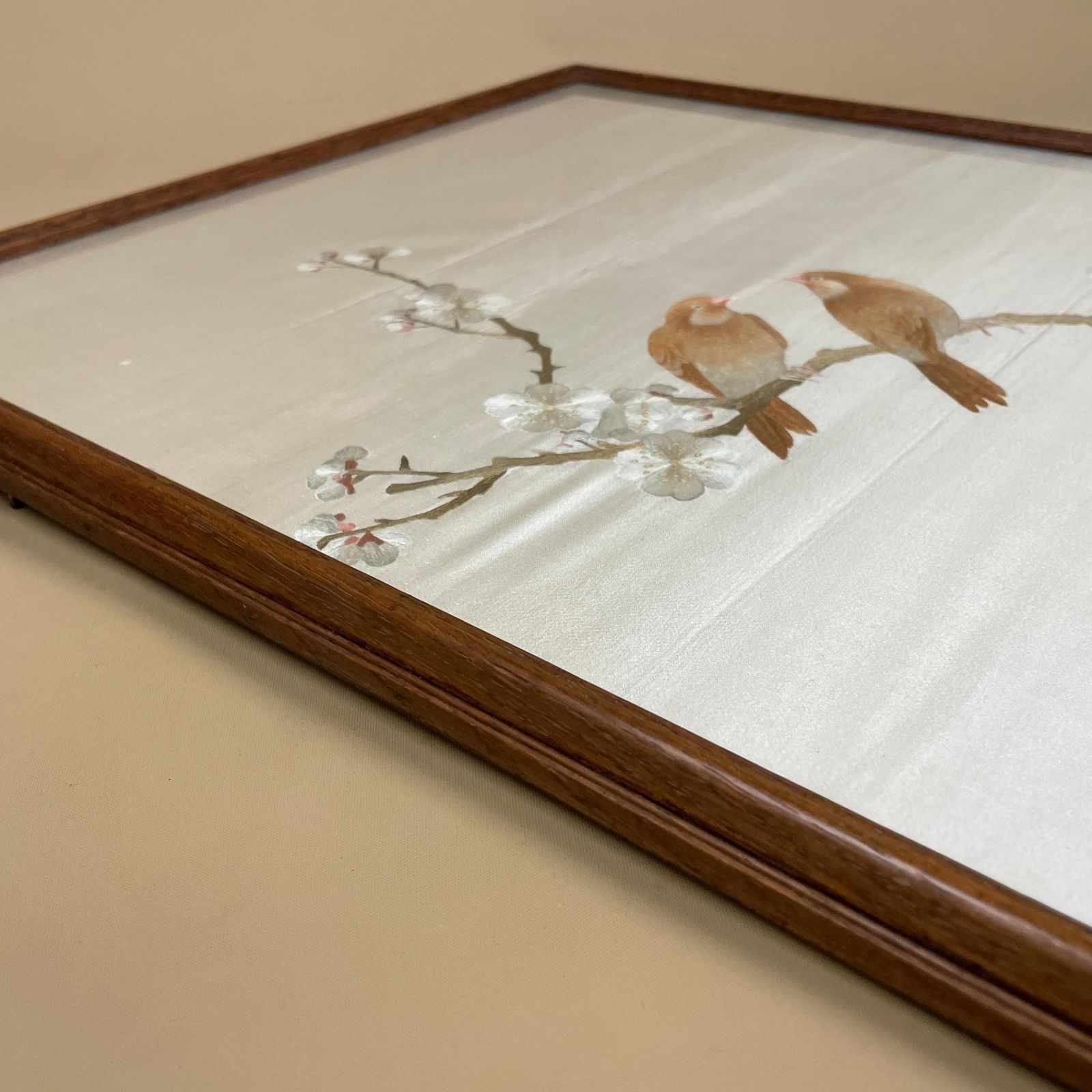 photo furniture Oriental Embroidered Silk Bird Blossom Panel Framed Textile Art Traditional Chinese Wall Decor Wooden Frame Artwork
