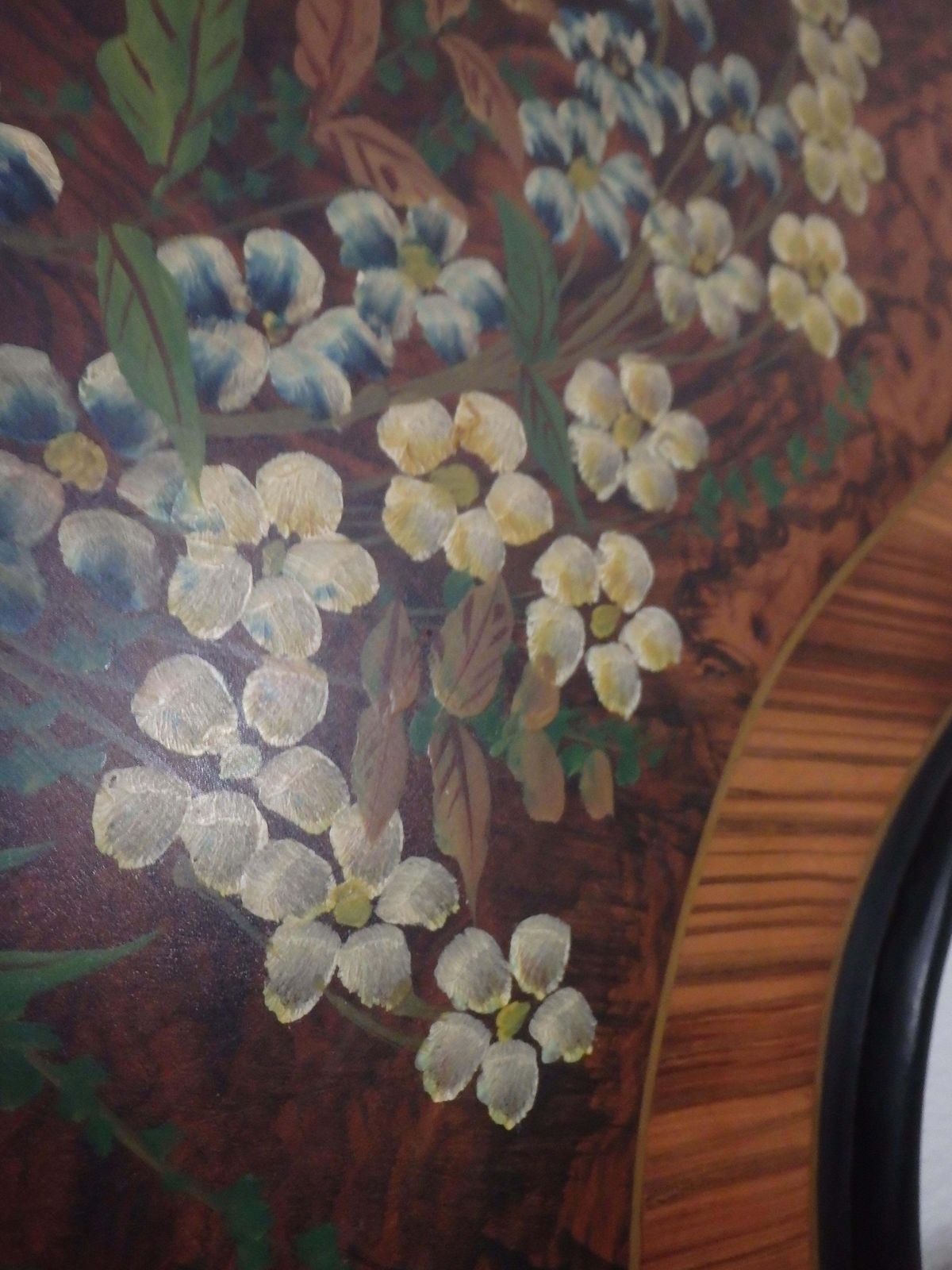 photo vintage 2 Art Nouveau Metal Hand Painted Extravagant Single Beds With Flowers Chalet Sty