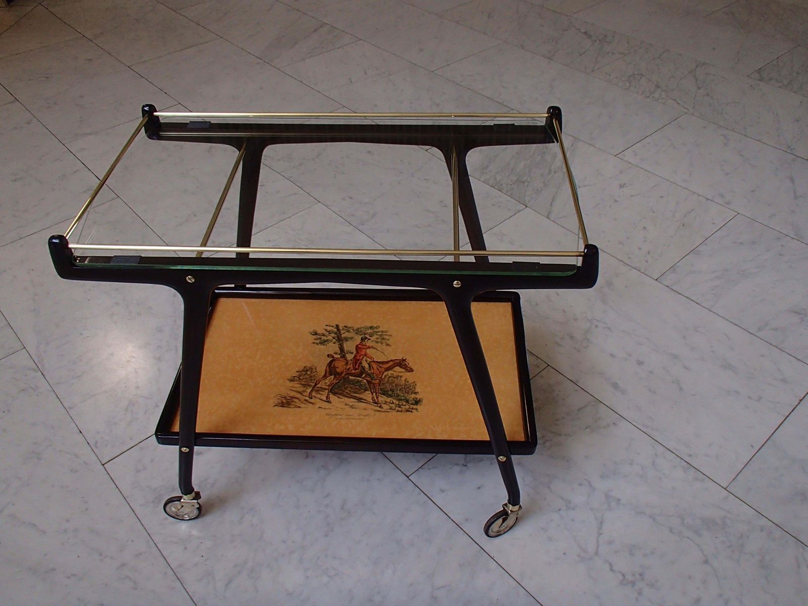 photo vintage Italian Ico Parisi Bar Cart With Glass Top And Chase Scene