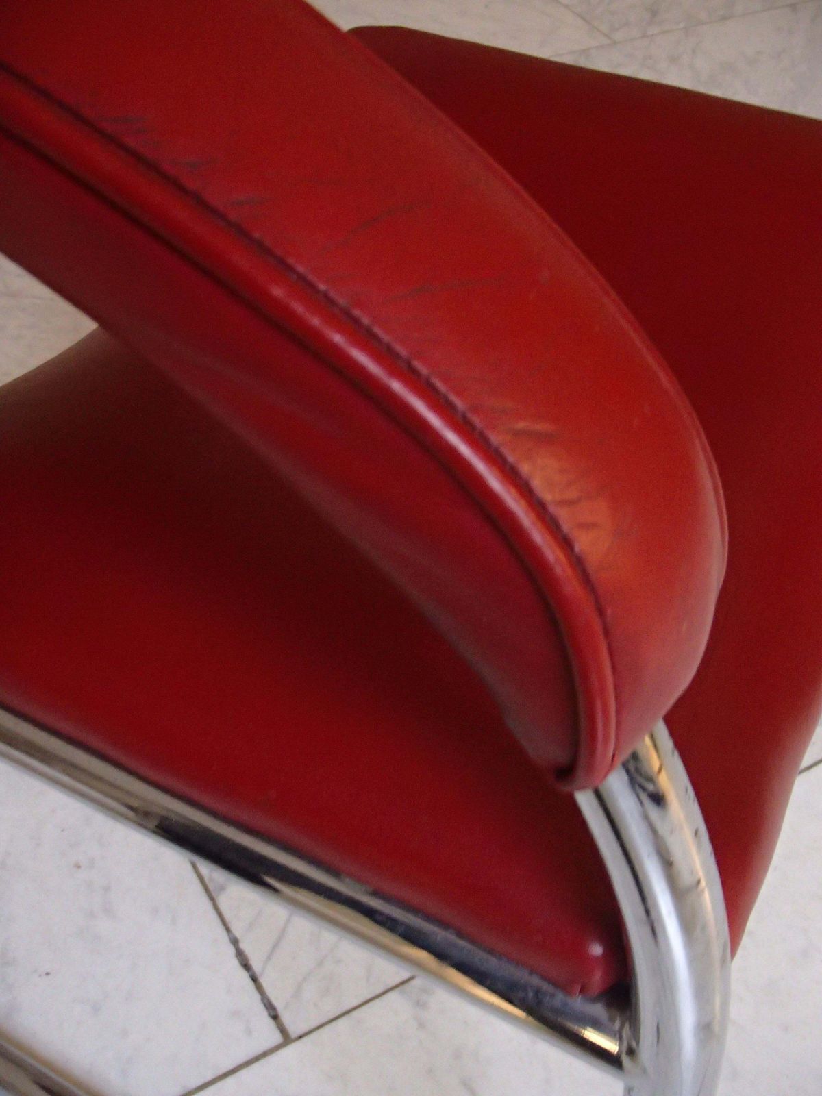 1930thies 6 Red Leather Armchairs By Serge Chermayeff For Pel photo vinterior