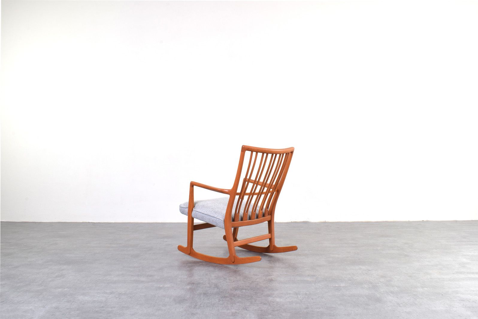 Oak Ml33 Rocking Chair By Hans J. Wegner For A/S Mikael Laursen, 1950s photo buy