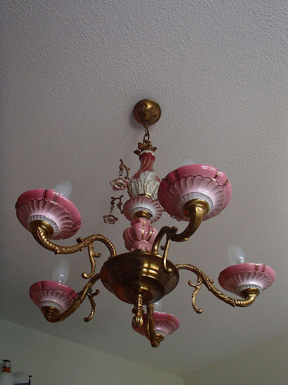 Lighting 1960th Italian Porcelain Chandelier With Roses photo