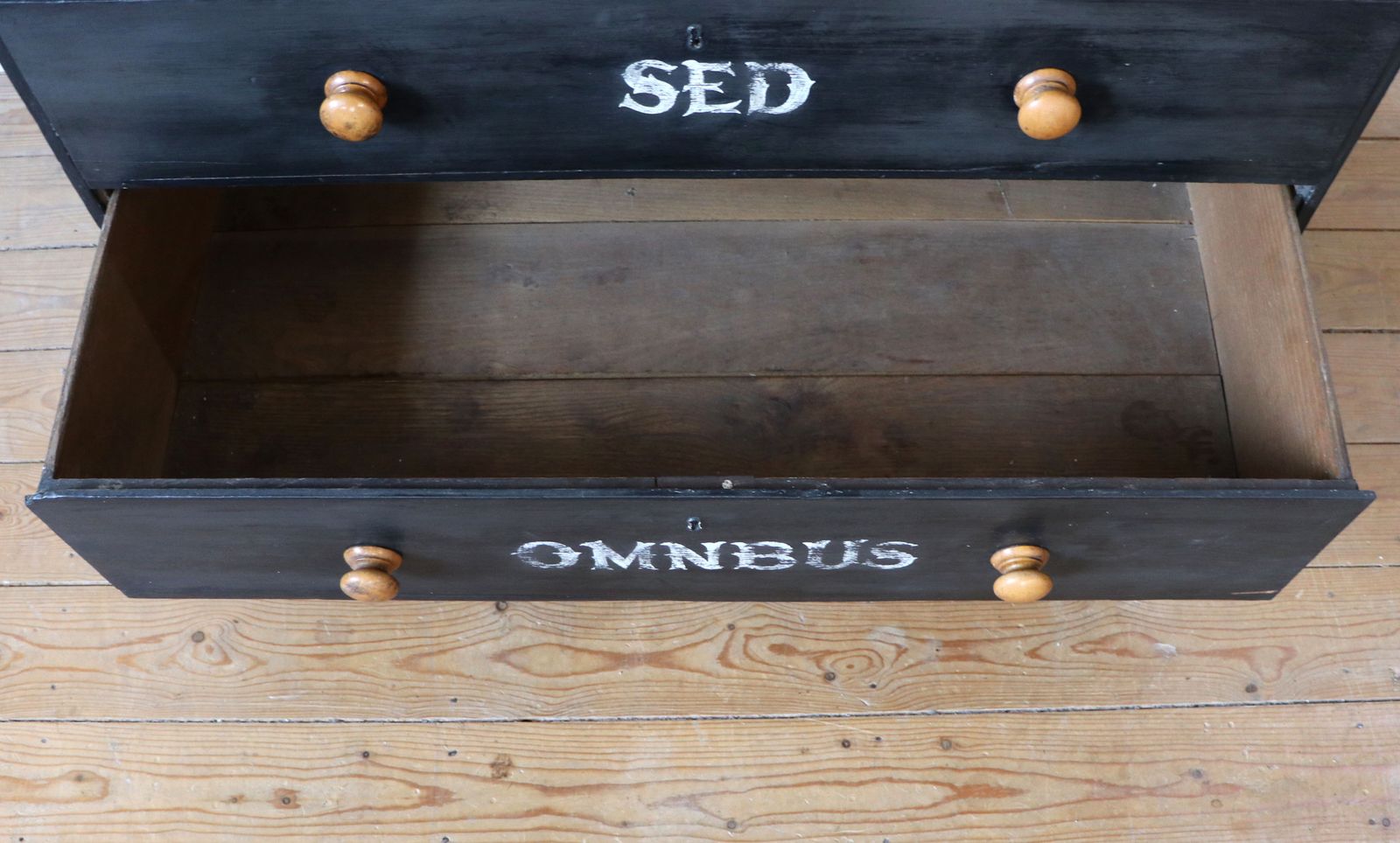 Furniture A Lovely Victorian Painted Pine Chest, Hand Sign Written Bluecoat School, Liverpool. photo