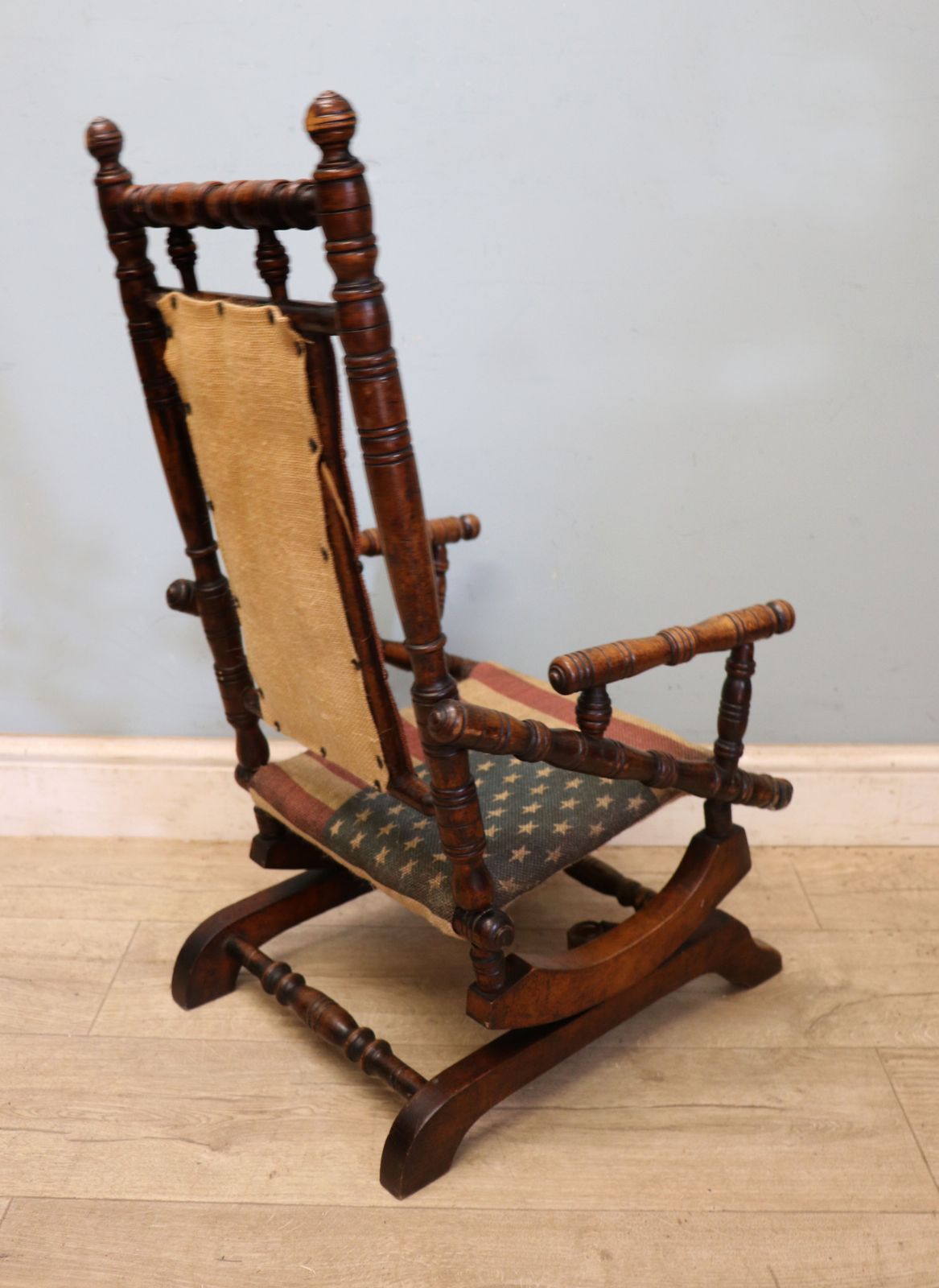 An Absolutely Lovely, Charming Late 19th Century American Child’s Rocking Chair. photo vinterior
