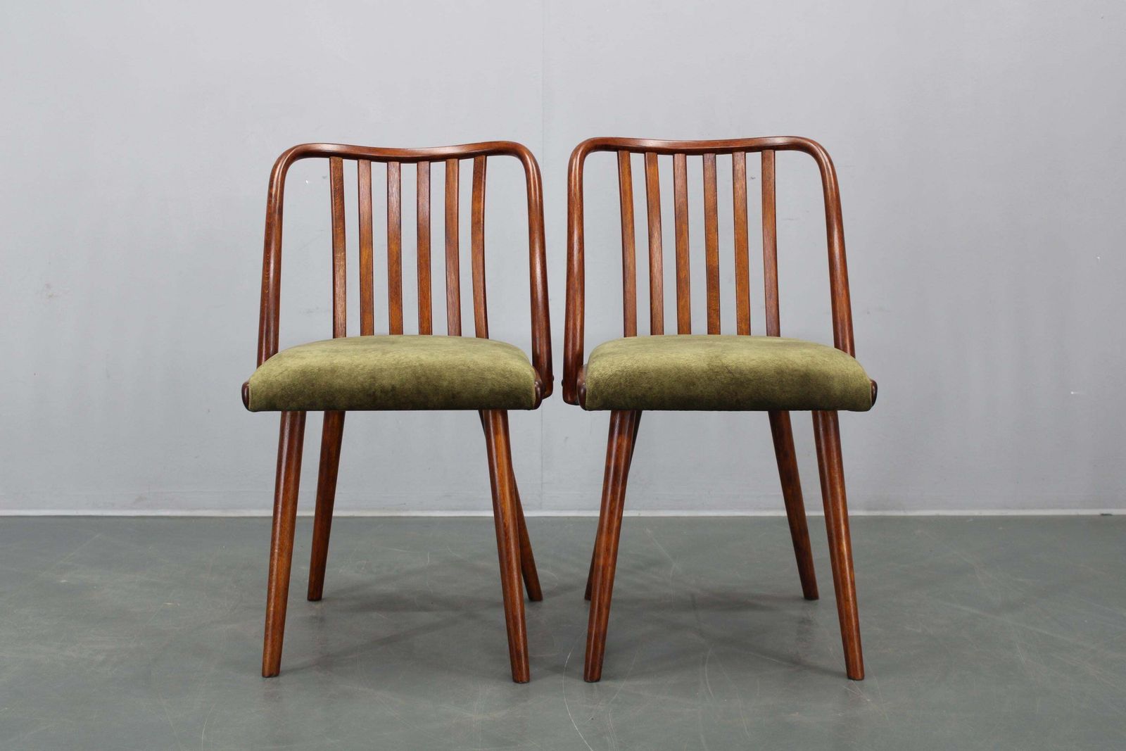 Set Of Four 1960s šuman Mid Century Beech Dining Chairs, Restored Upholstery photo for sale