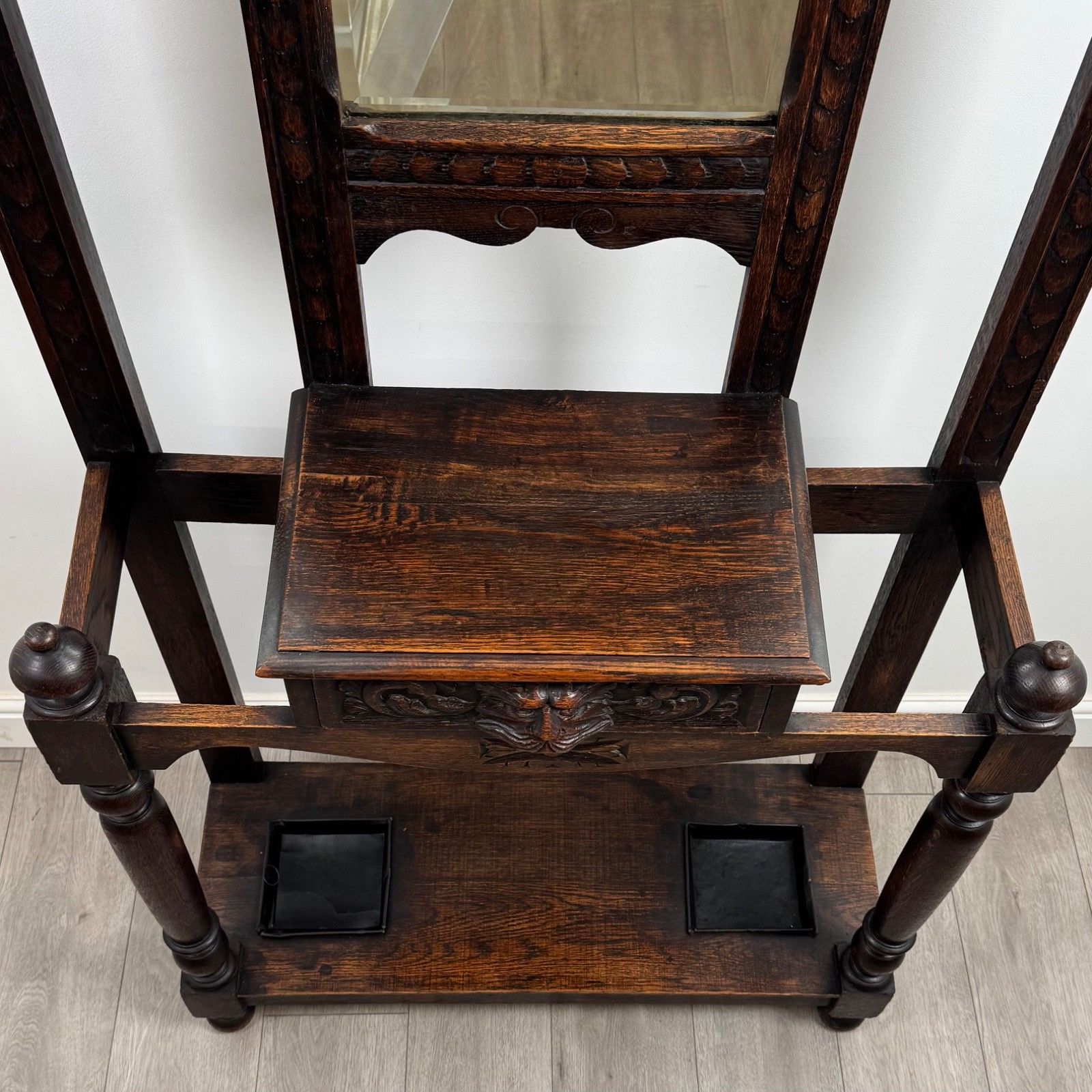 photo furniture Antique 19th Century Carved Oak Green Man Hall Stand